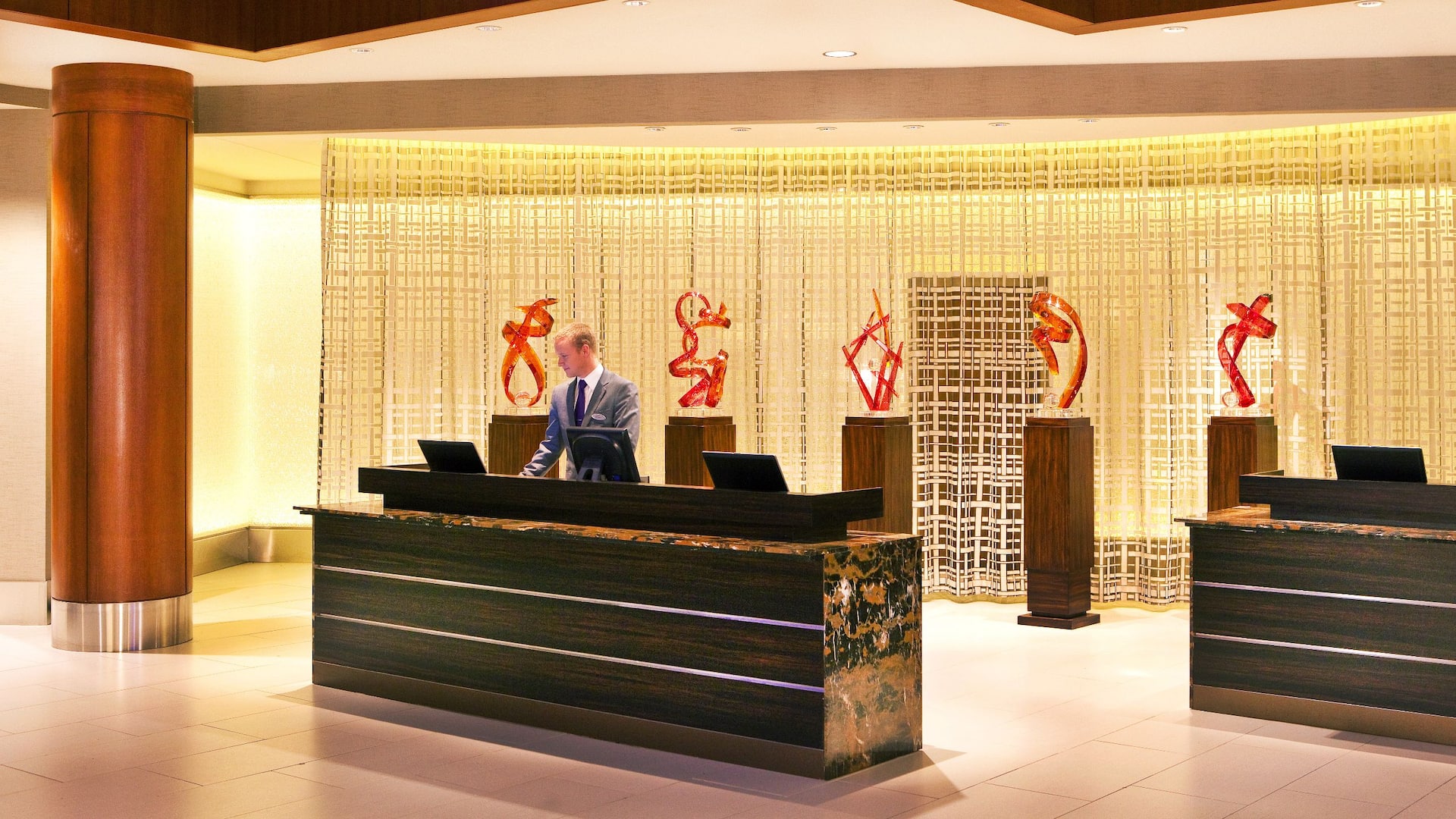 Hyatt Regency Greenville Front Desk