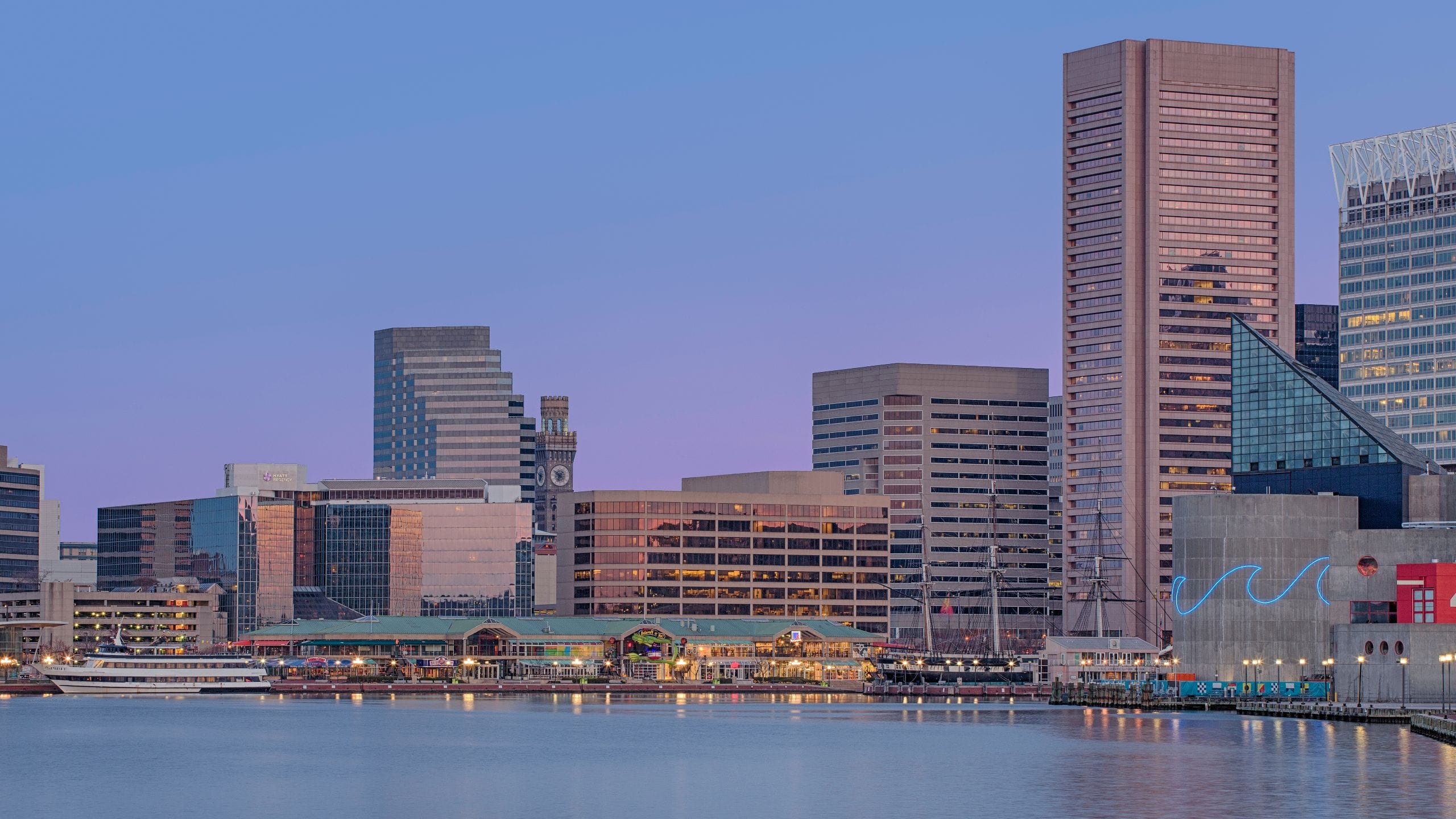 Hyatt Regency Baltimore Inner Harbor Exterior Bay View