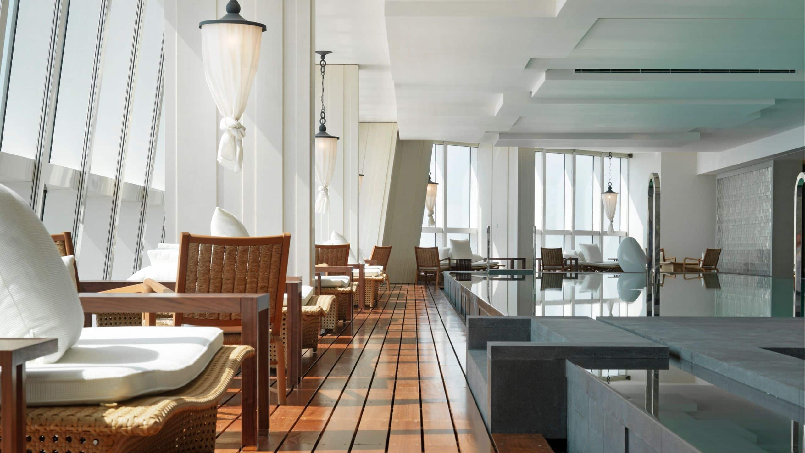 Park Hyatt Shanghai Waters Edge Daybeds Pool