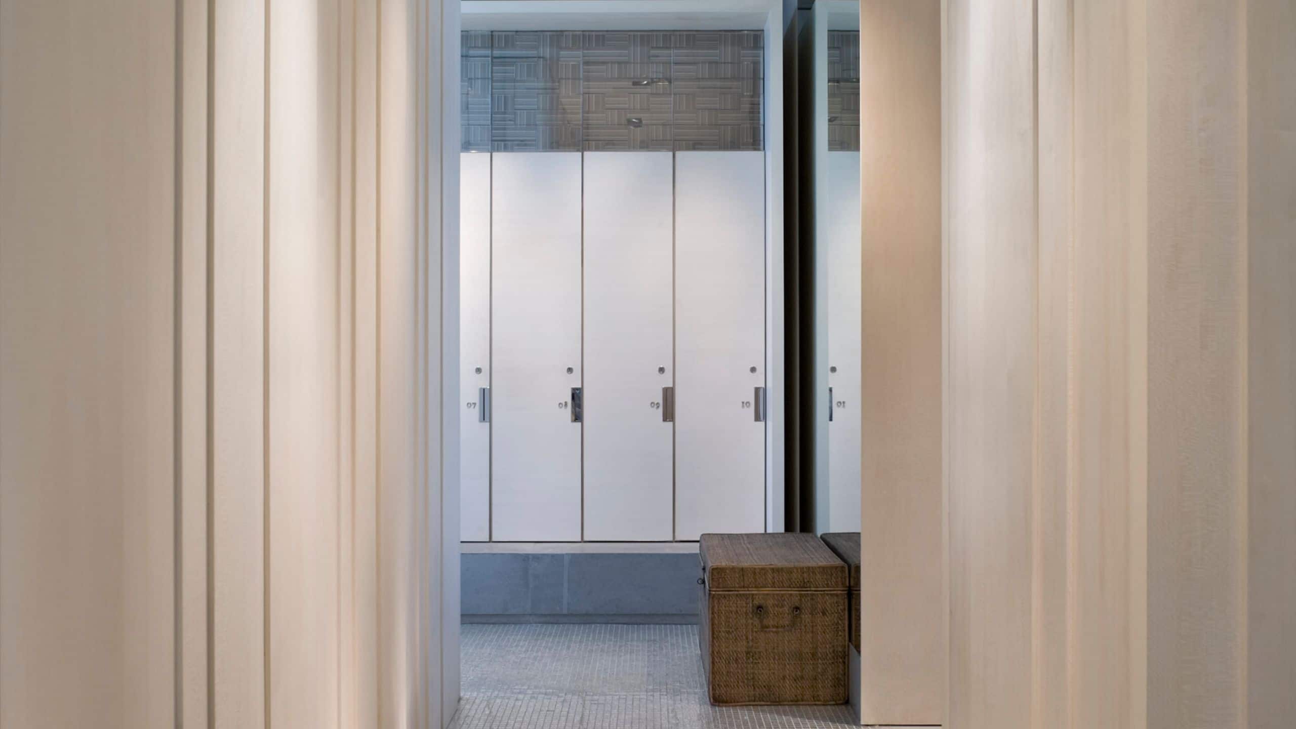 Park Hyatt Shanghai 85 Waters Edge Changing Room