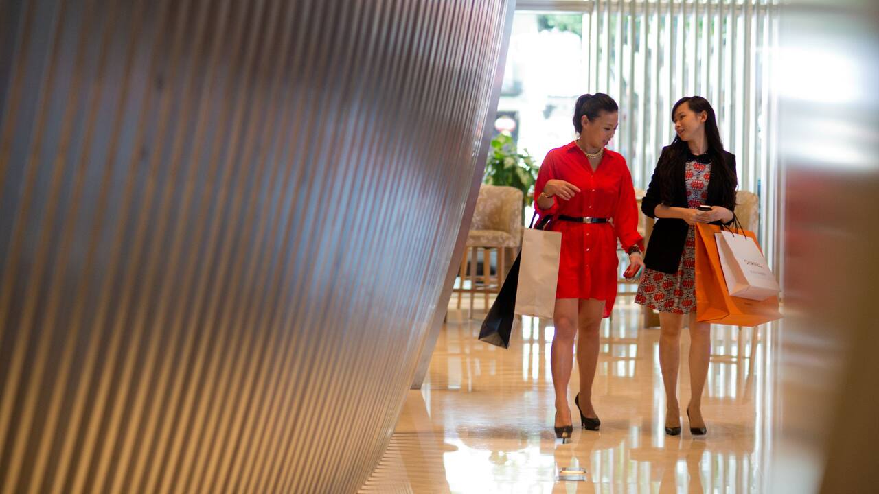 Shopping scene in Dubai