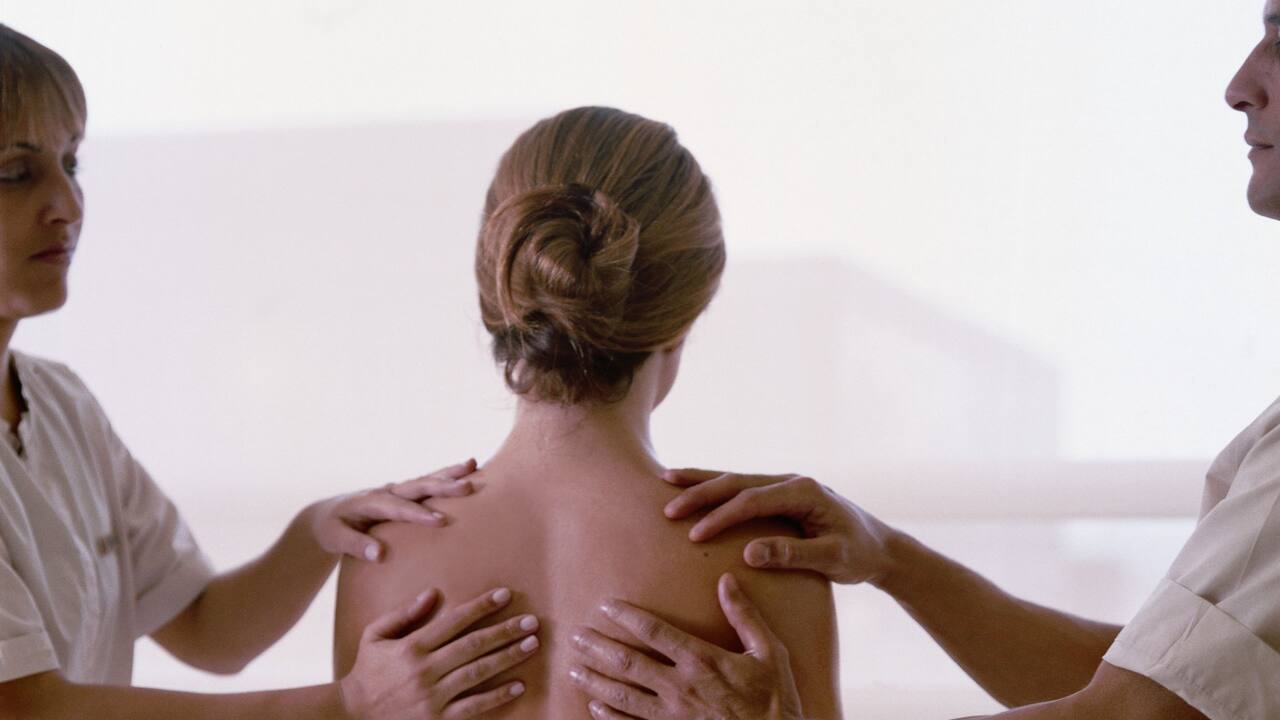 Four hand massage at Amanary Spa
