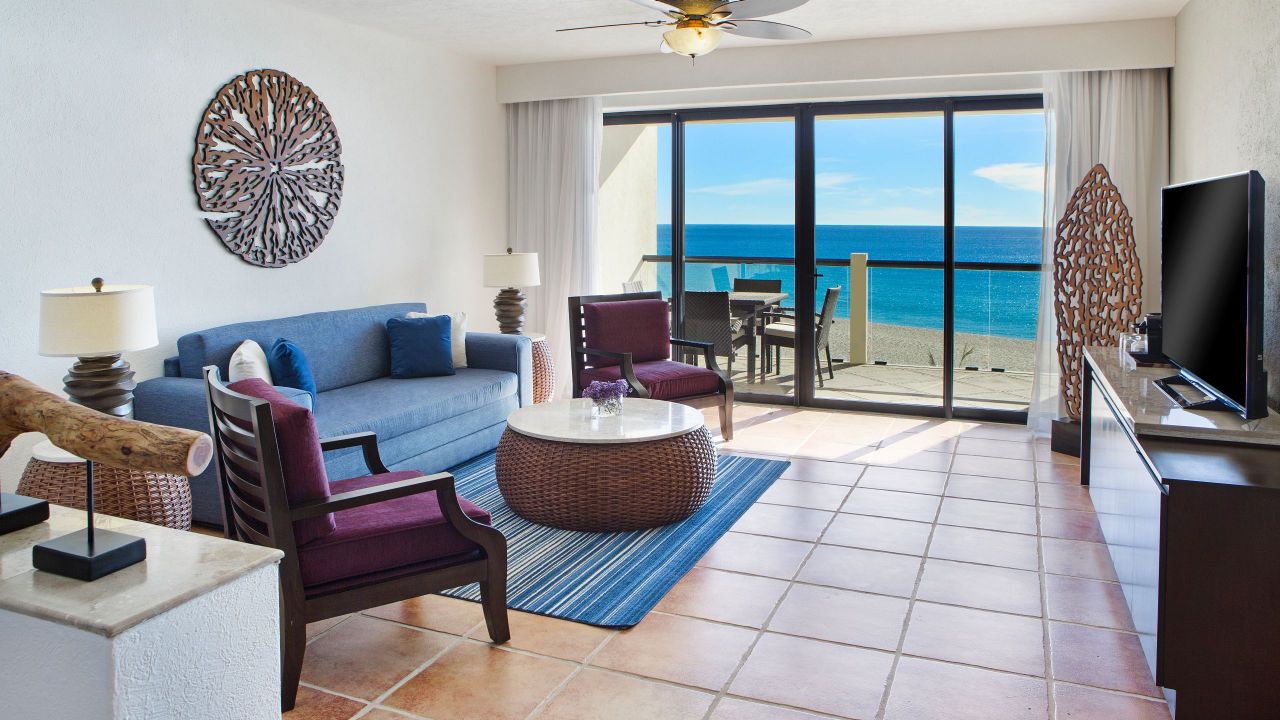 Ocean Front King Suite Living Area