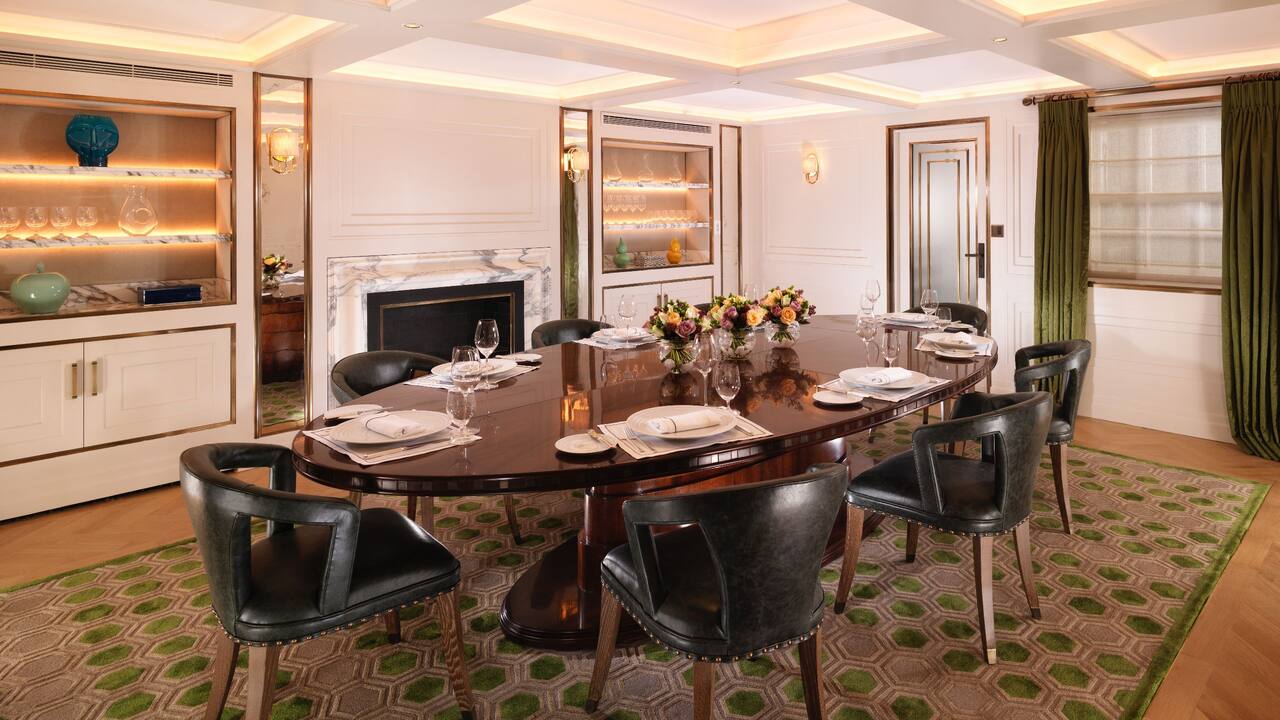Half Moon Suite