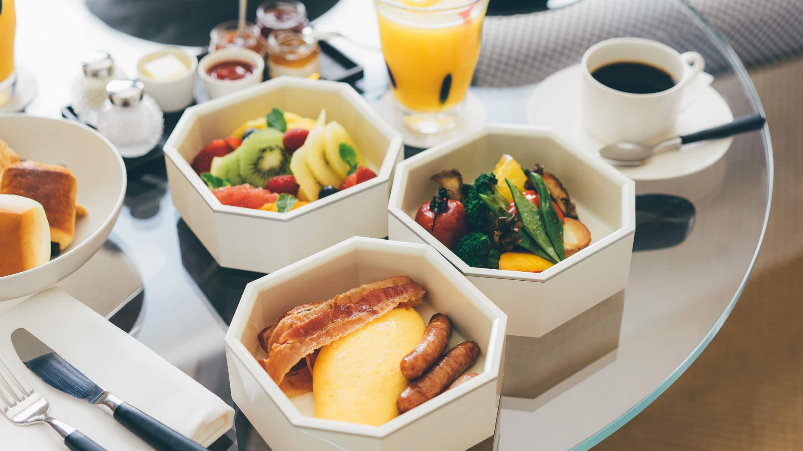 Hyatt Centric Ginza Tokyo Room Service NAMIKI667 Breakfast