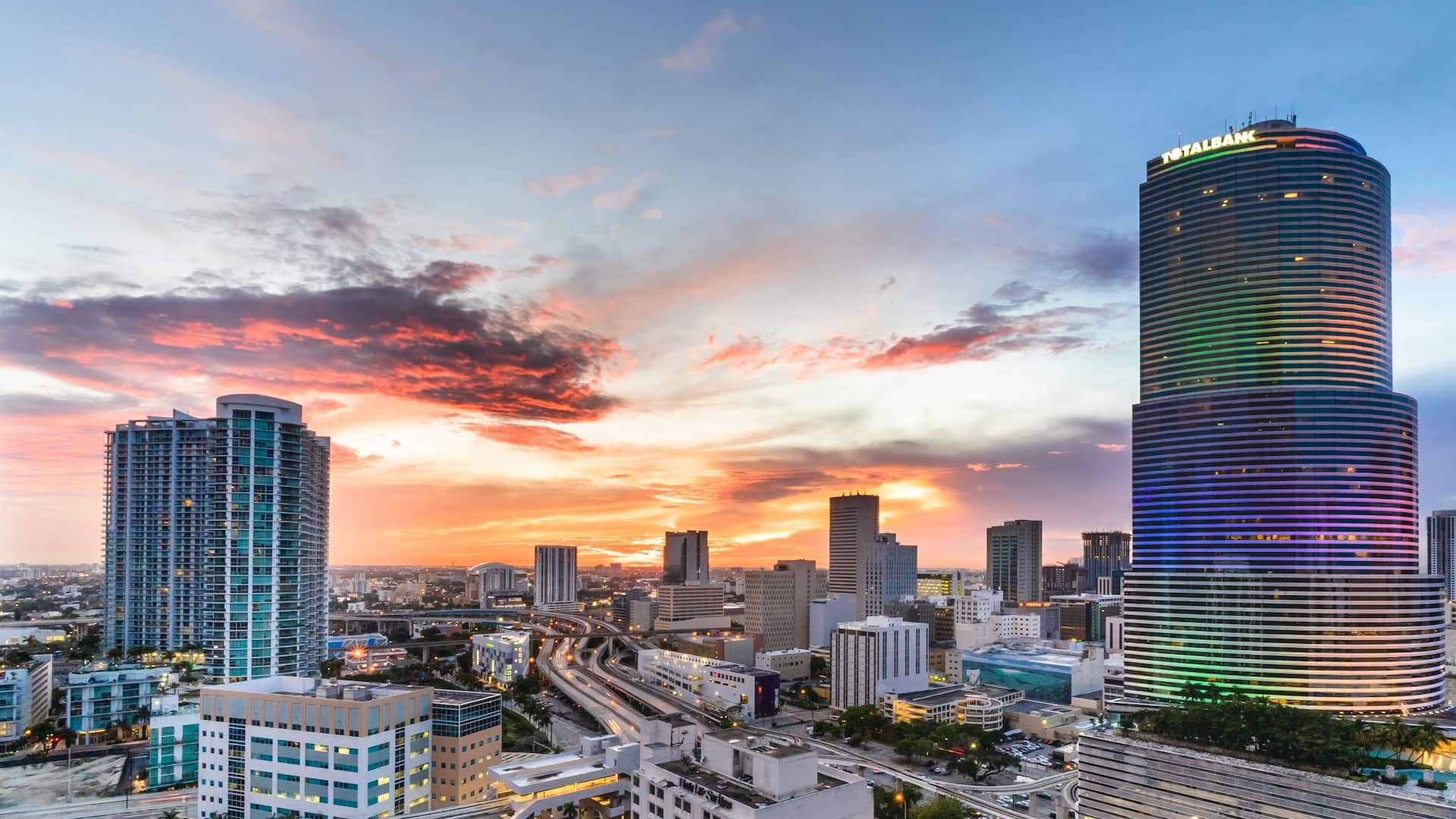 Downtown Miami Hotel Near Convention Centers Hyatt Regency