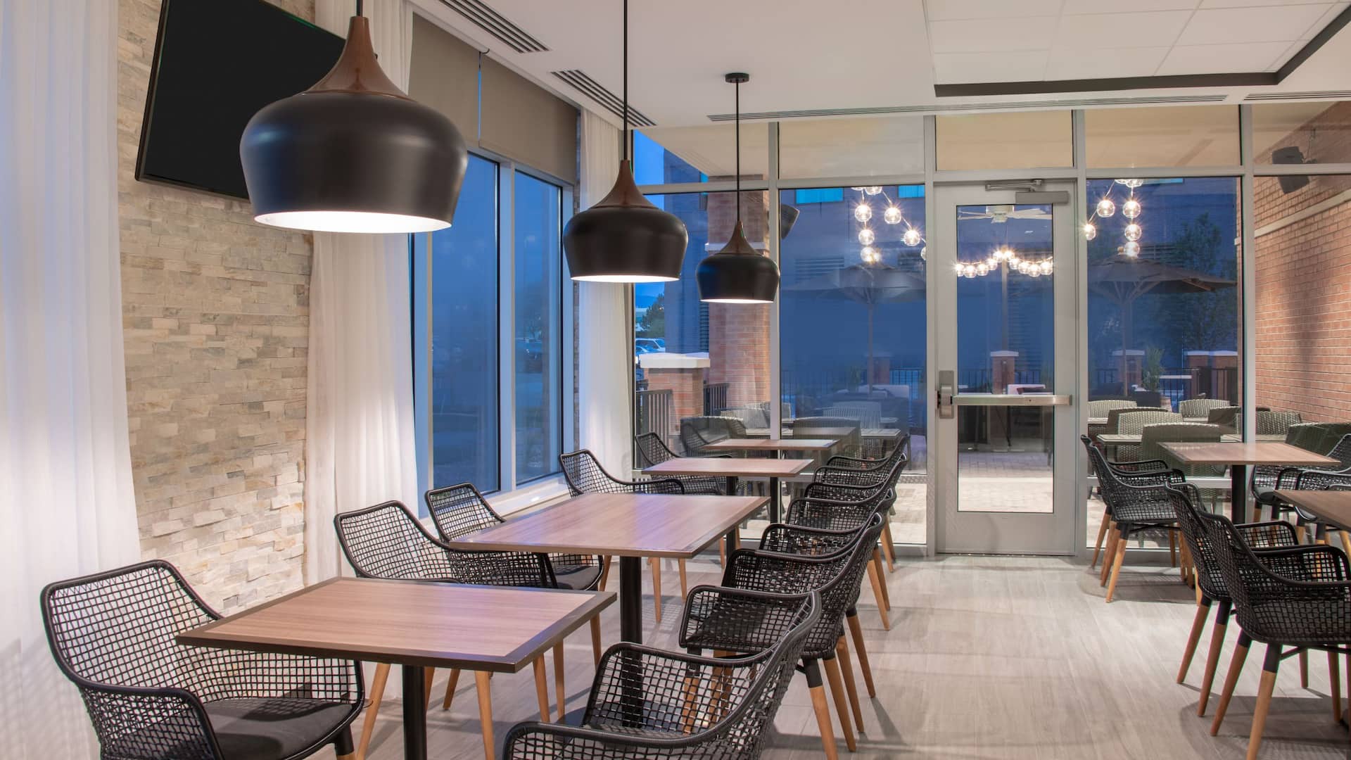 Hyatt Place Denver / Westminster Lobby Kitchen Seating