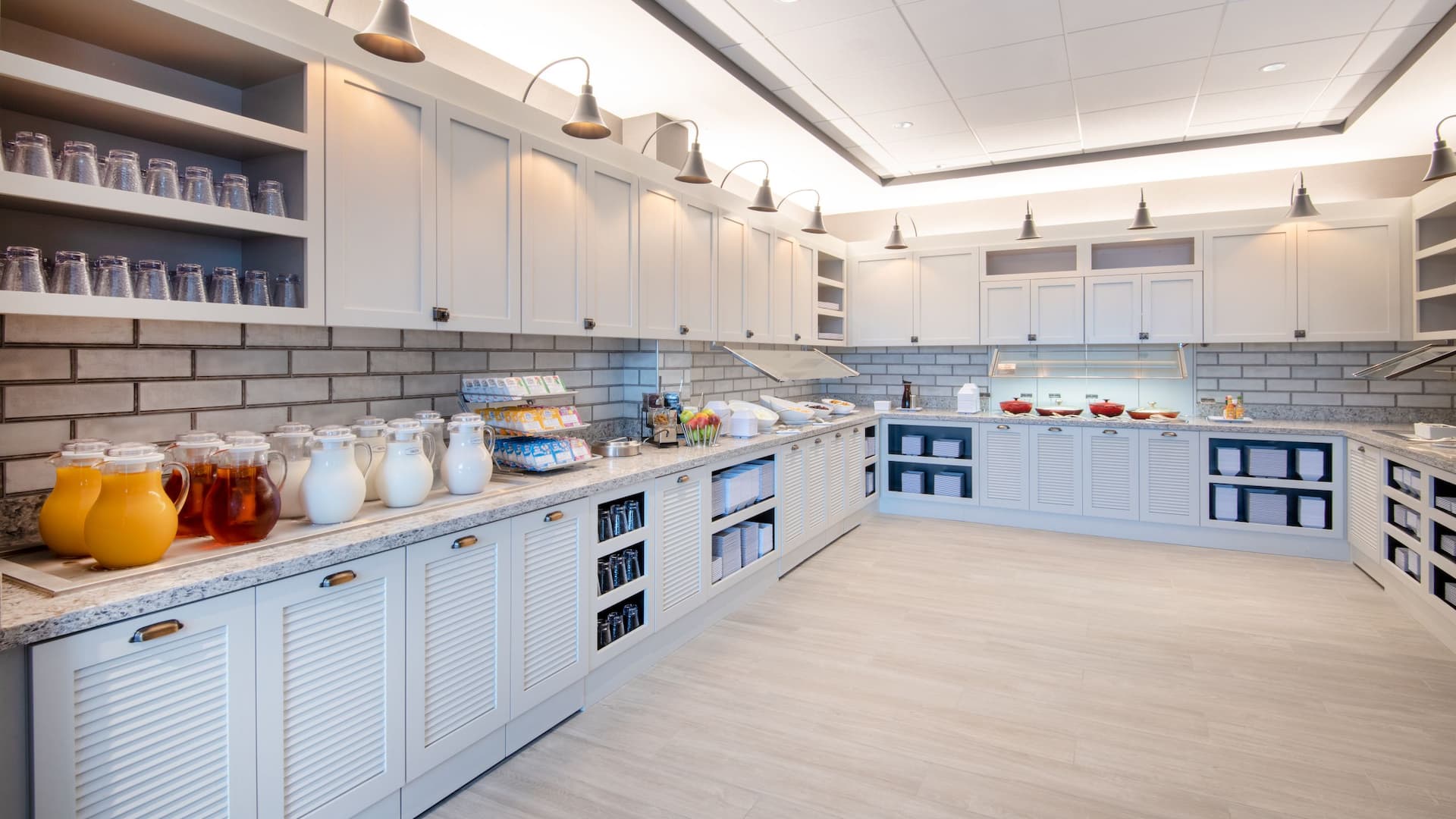 Hyatt Place Denver / Westminster Lobby Kitchen