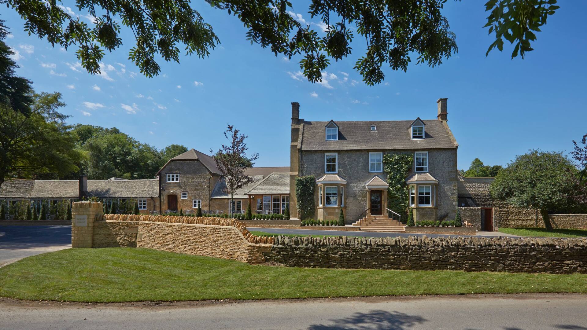 Dormy House Hotel Exterior