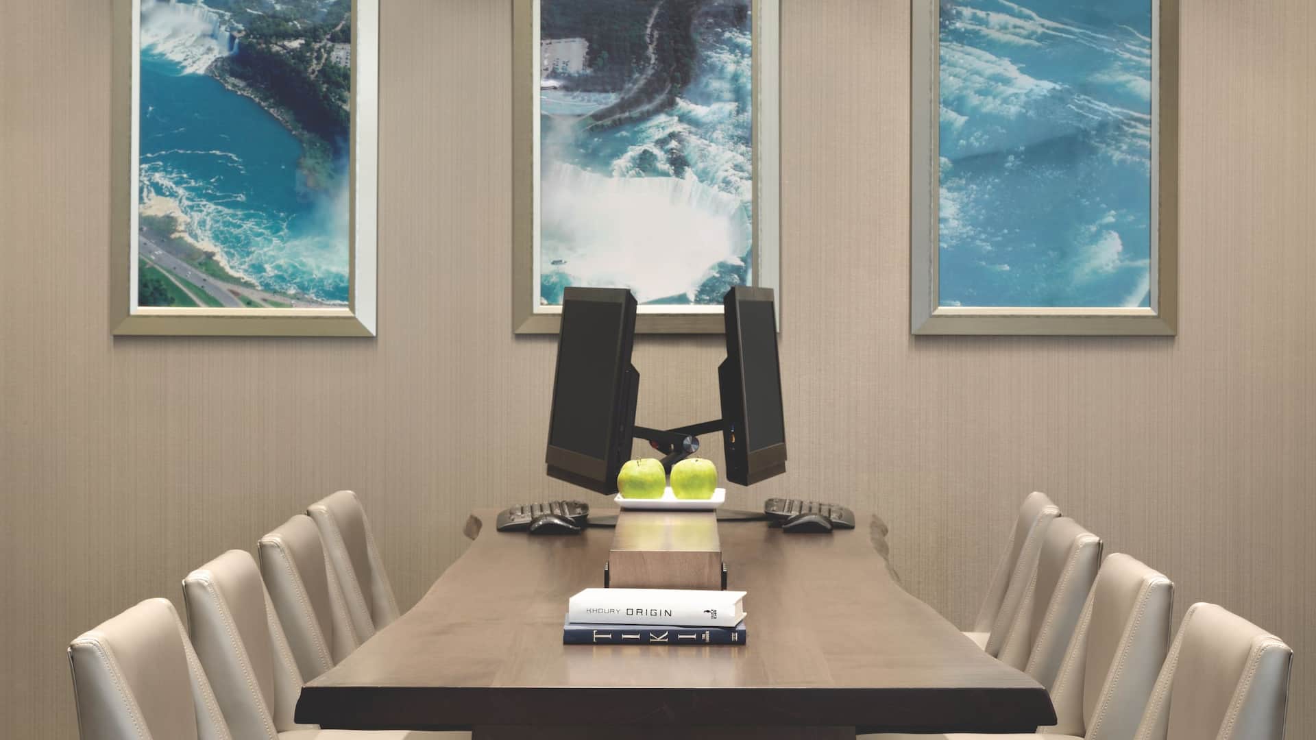 Hyatt Place Niagara Falls Business Center