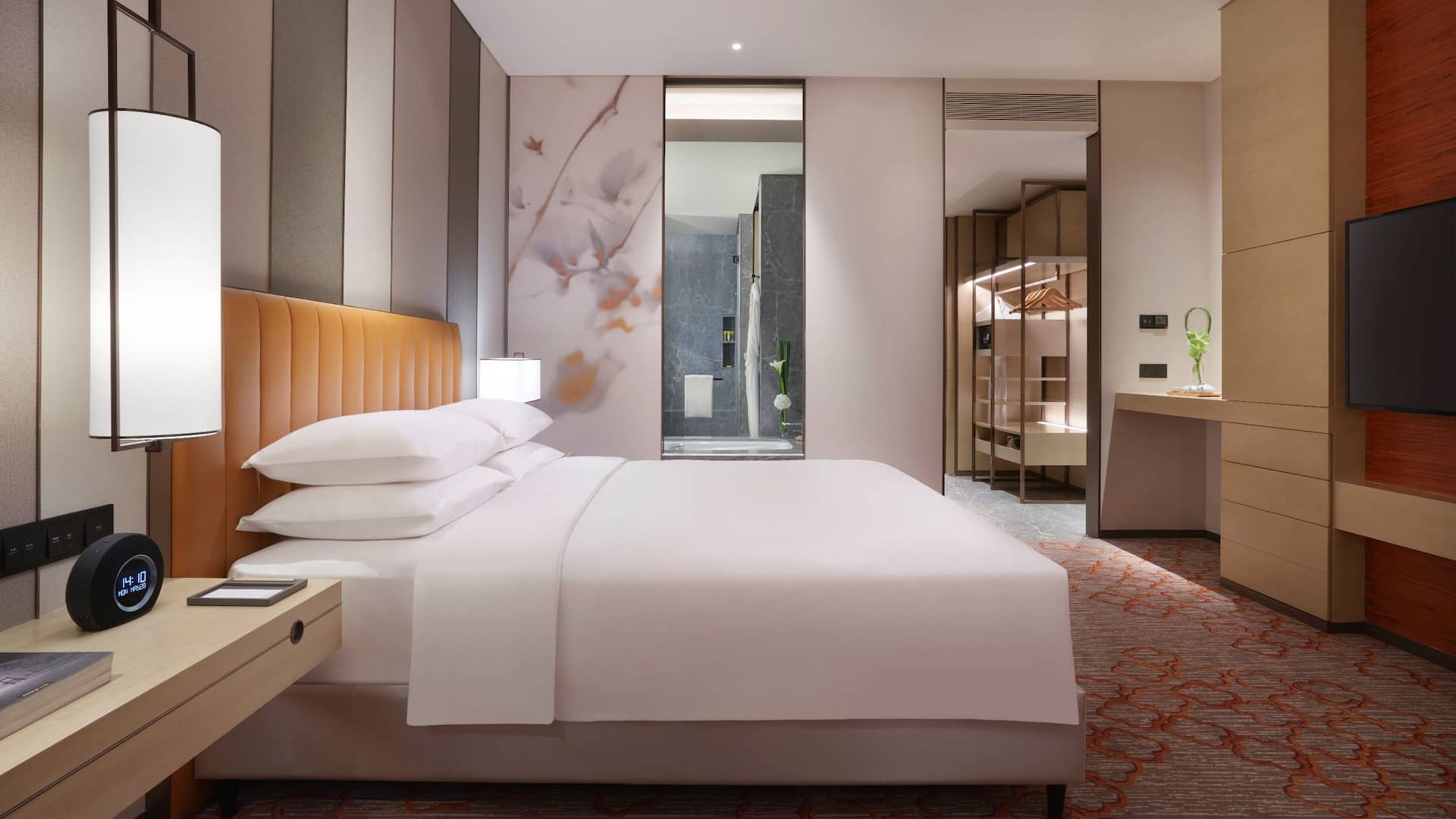 Hyatt Regency Shanghai Jiading King Bed Guestroom