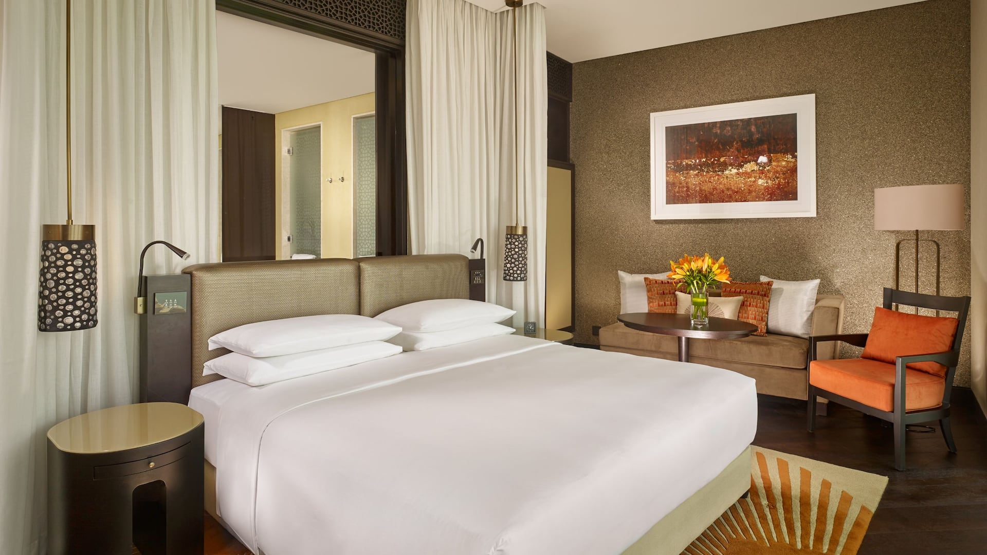 1 من 5 Grand King bed