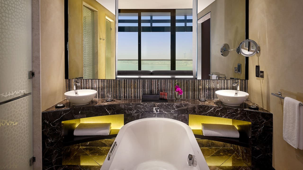 Bathroom grand hyatt abu dhabi