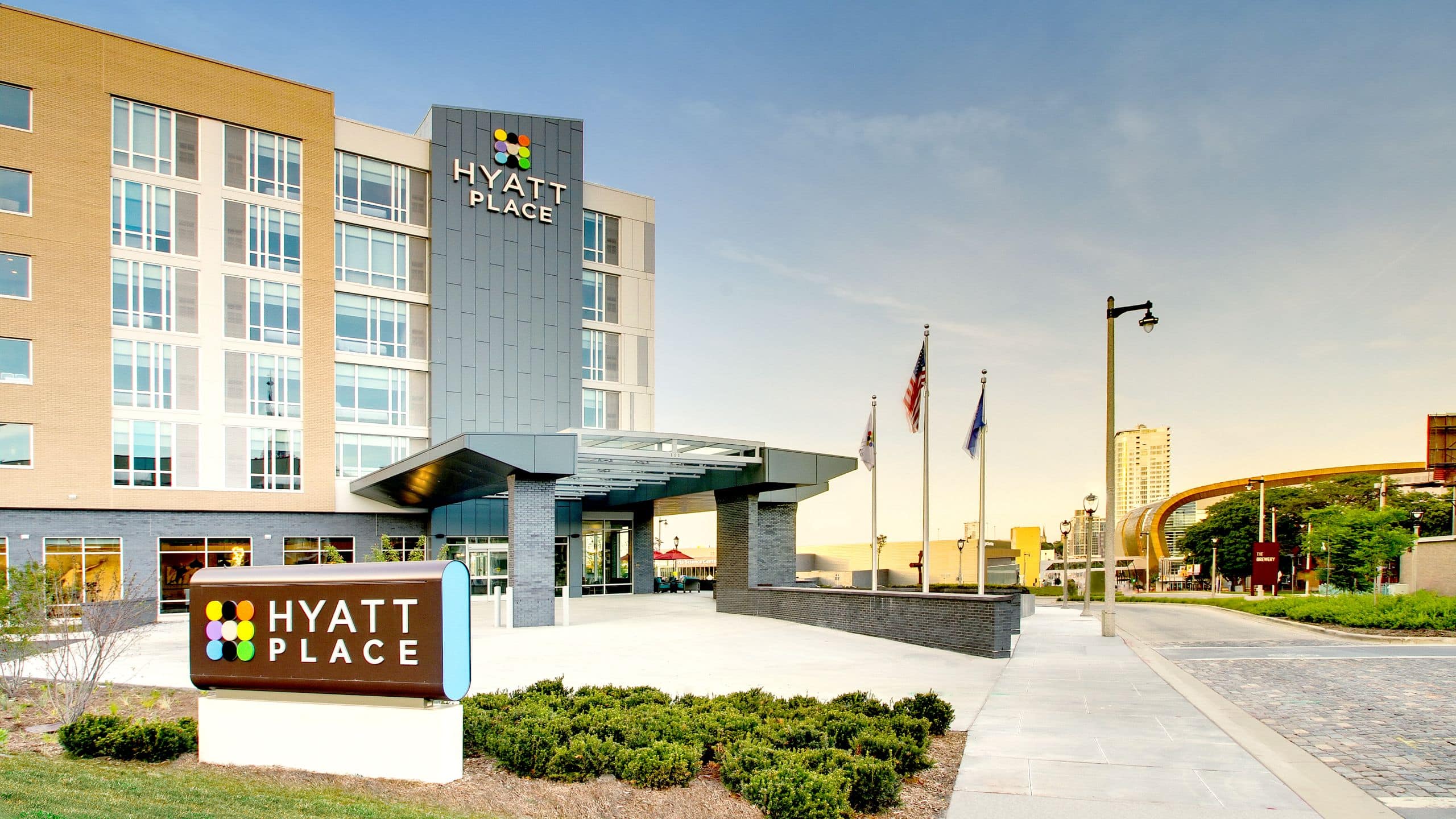 Hotel In Downtown Milwaukee Hyatt Place Milwaukee Downtown - 