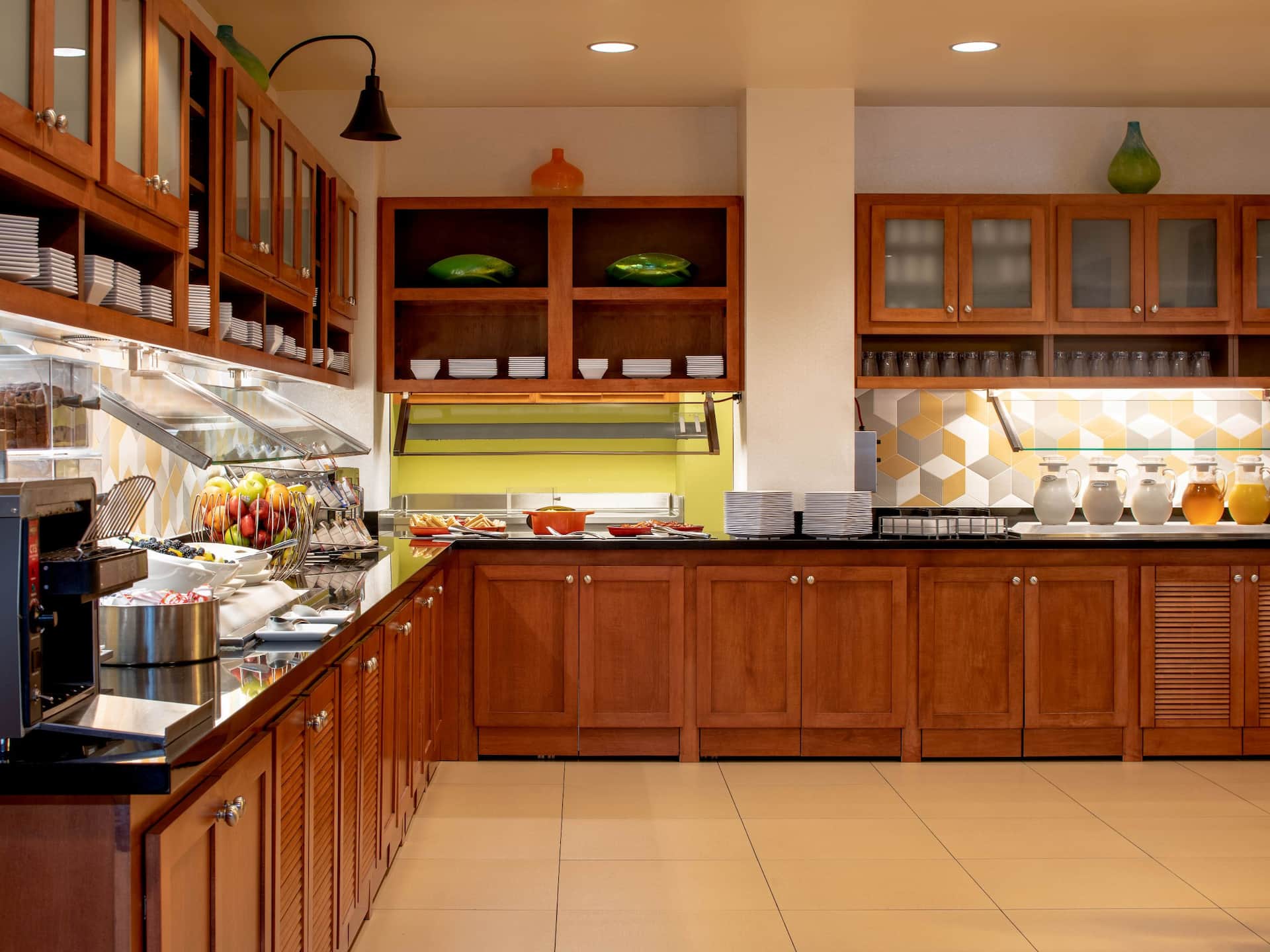 Hyatt Place Seattle/Downtown Breakfast Buffet