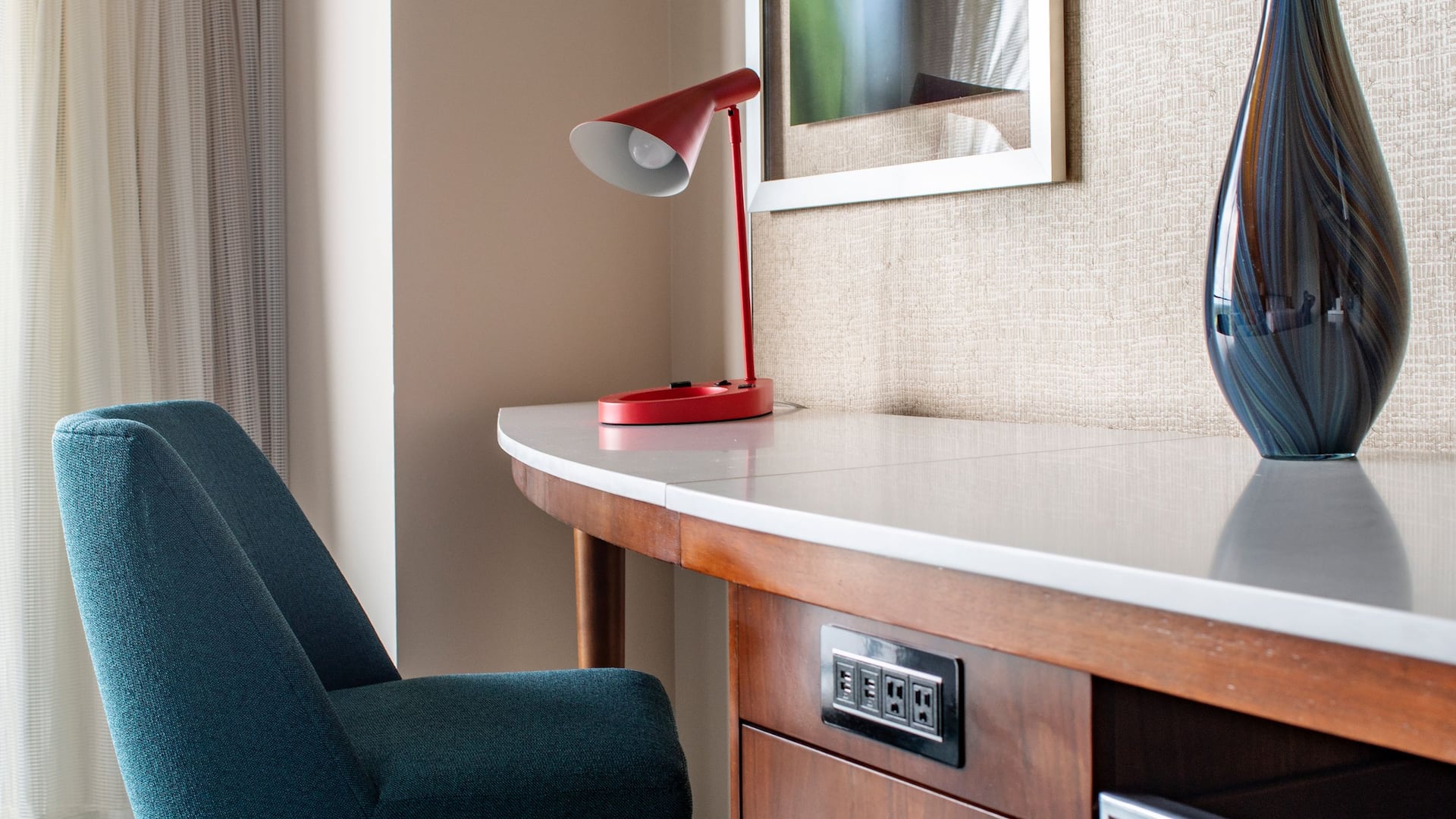 Hyatt Regency Grand Cypress Chair Desk