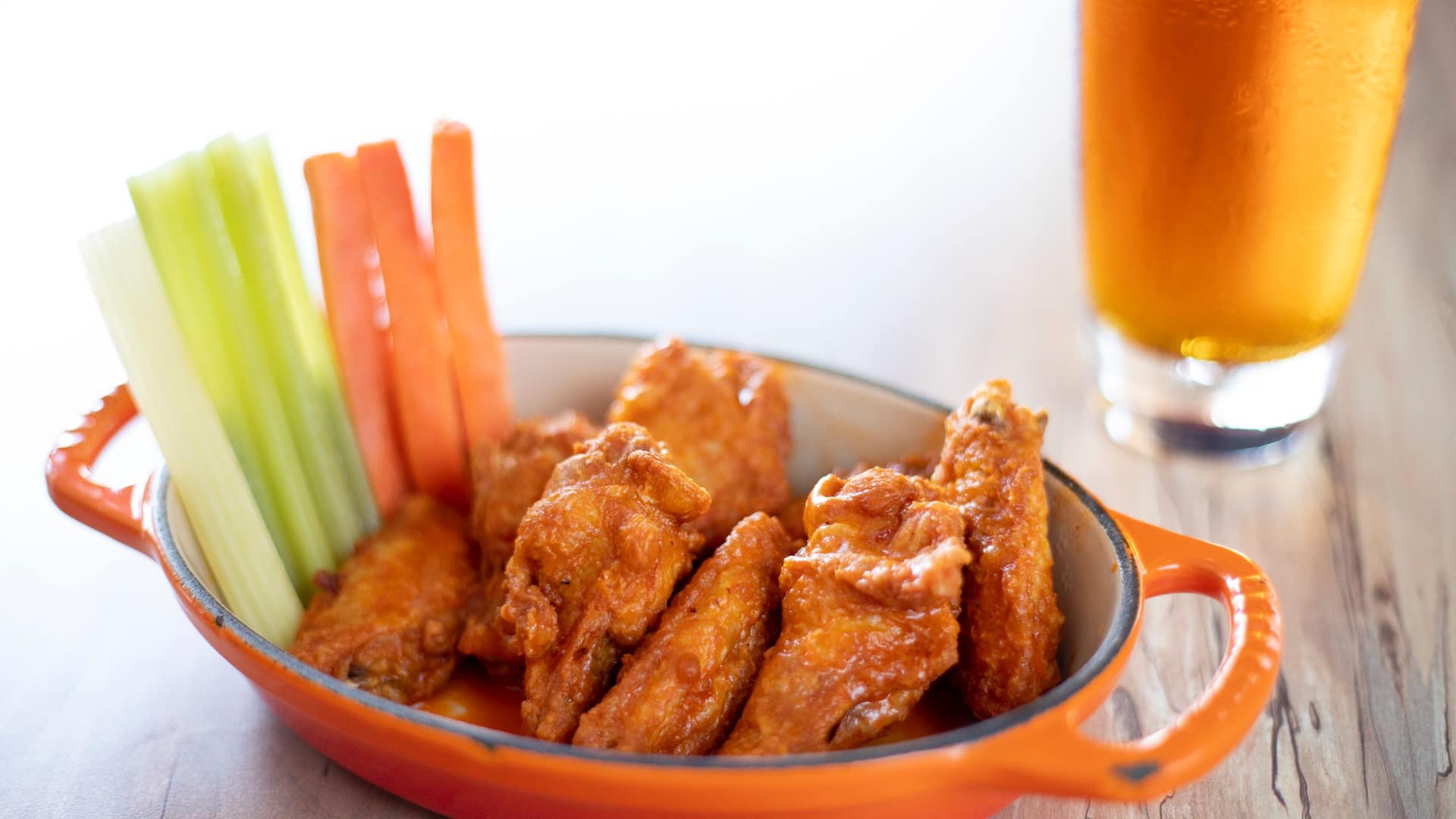 Hyatt House across from Universal Orlando Resort™ Chicken Wings