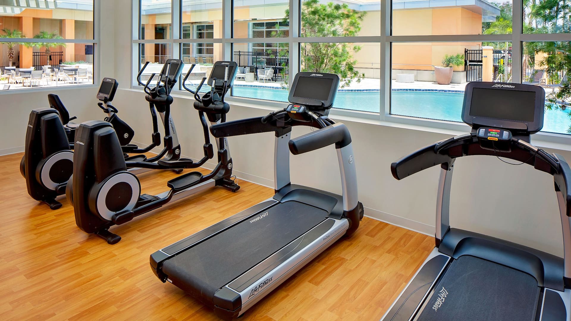 Hyatt House across from Universal Orlando Resort™ Treadmills