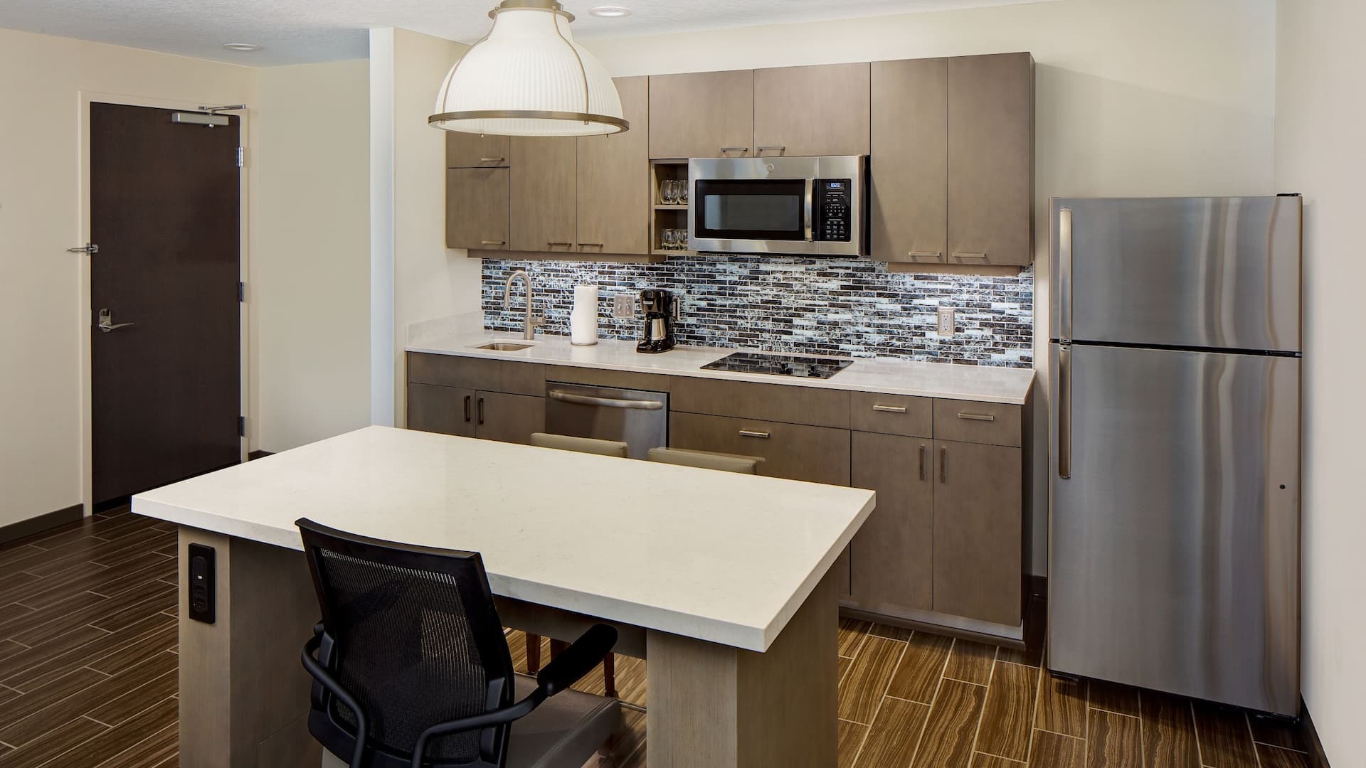 Hyatt House across from Universal Orlando Resort™ Specialty One Bedroom Kitchen Suite