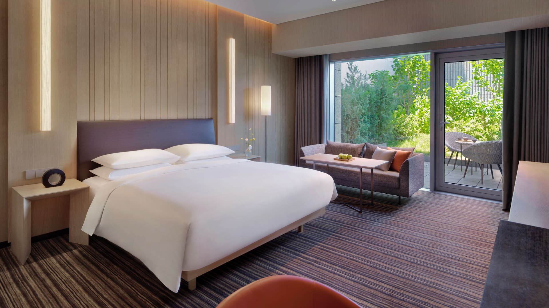 1 of 2 Hyatt Regency Beijing Wangjing King Bed Terrace