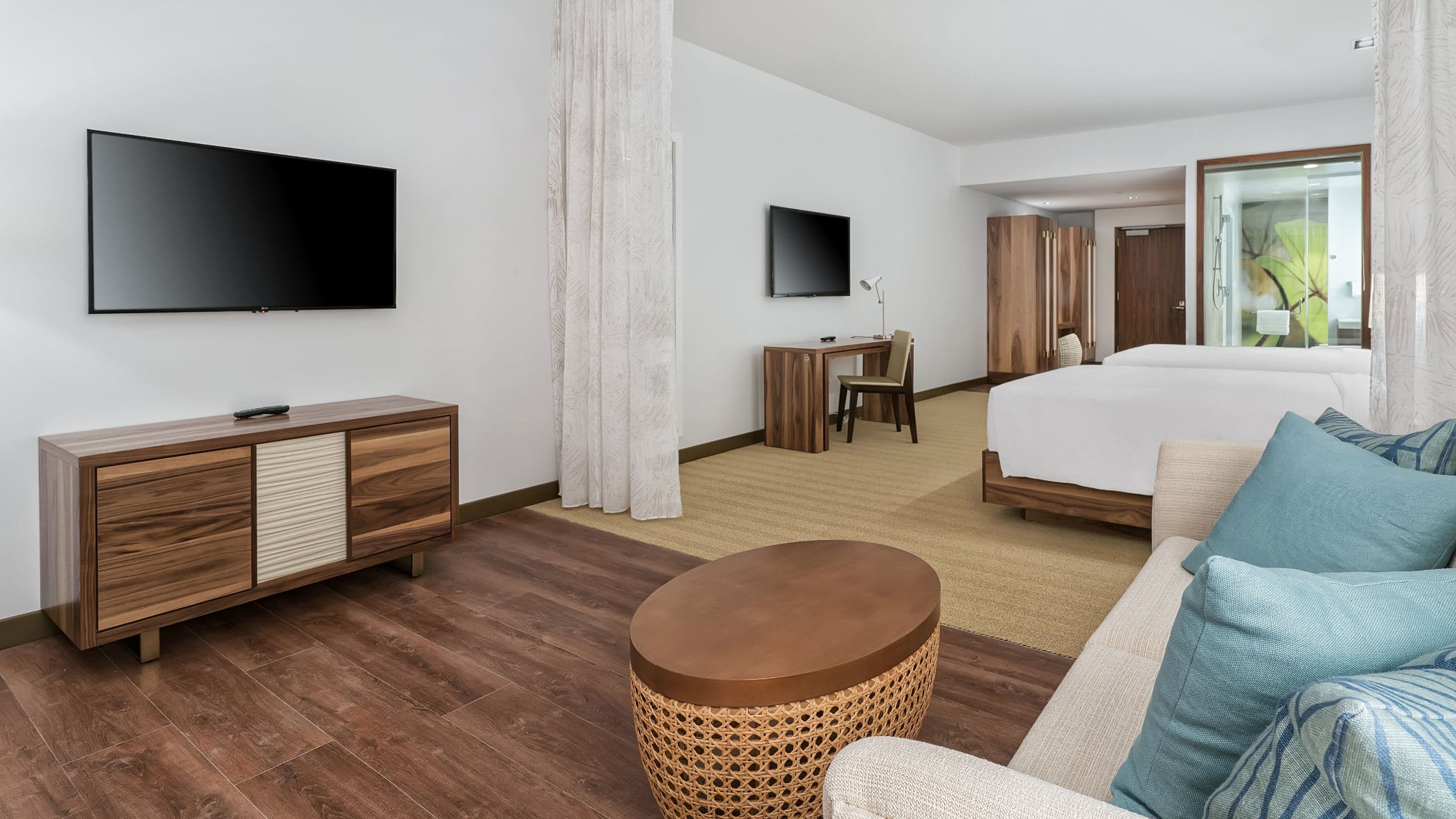 Hyatt Centric Waikiki Beach Two Queen Beds City View Suite