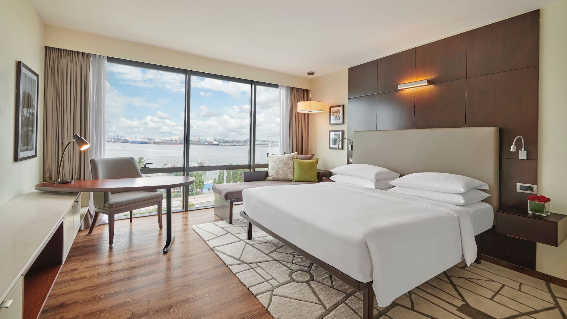 Hyatt Regency Dar es Salaam, The Kilimanjaro Standard Sea View King Room