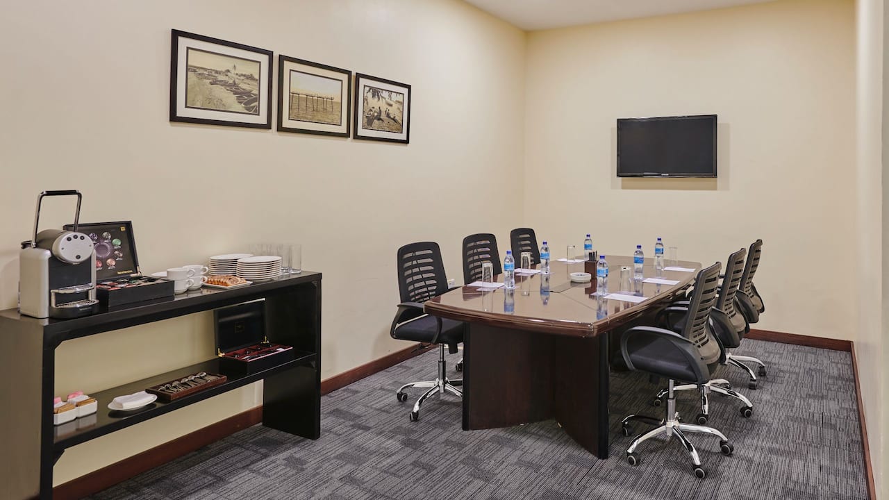 Hyatt Regency Dar es Salaam business meeting room
