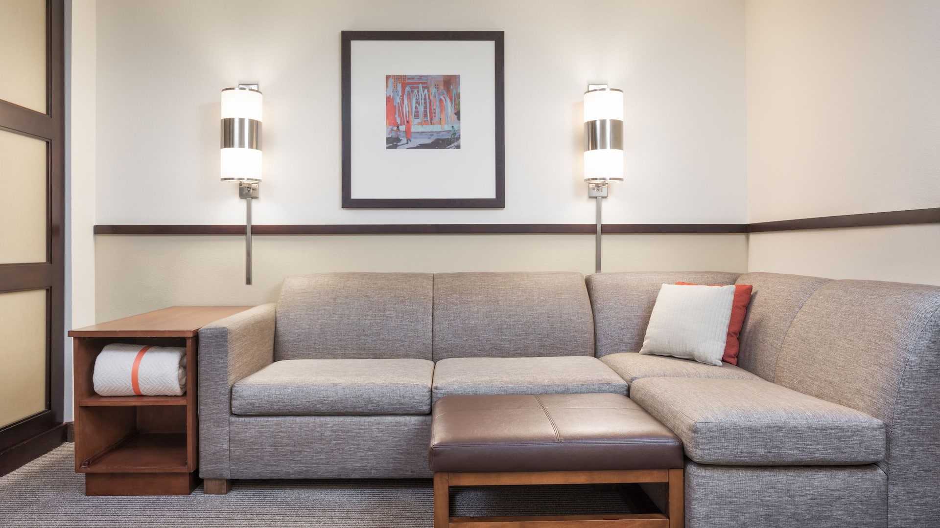 Hyatt Place South Bend/Mishawaka Guestroom Sofa Bed