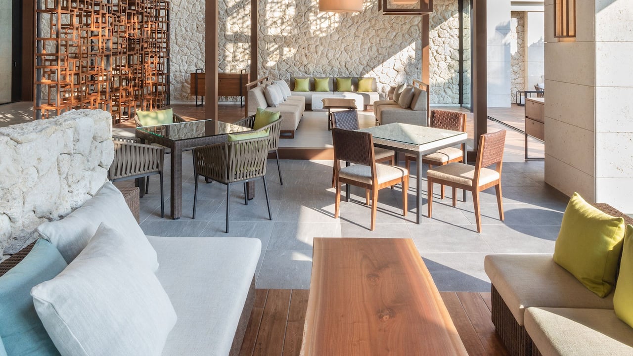 Hyatt Regency Seragaki Island, Okinawa Hotel lobby