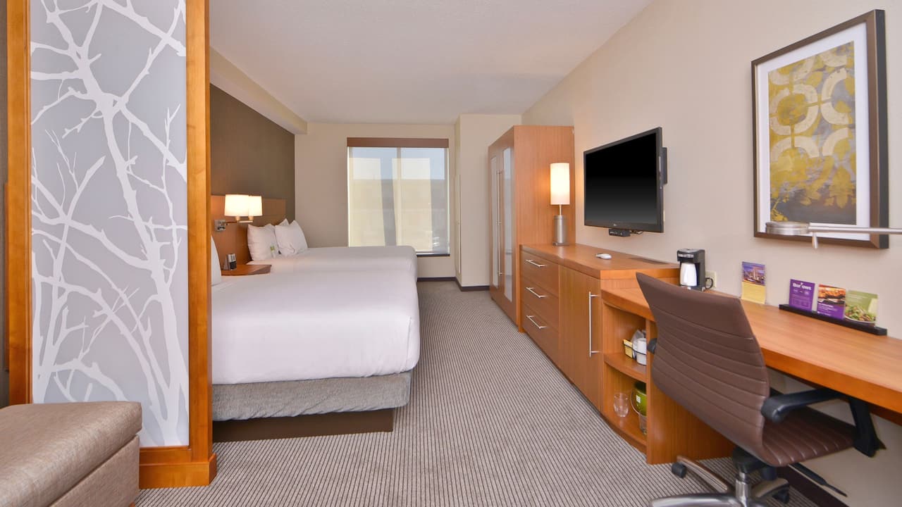 Delaware hotel room near Rehoboth Beach