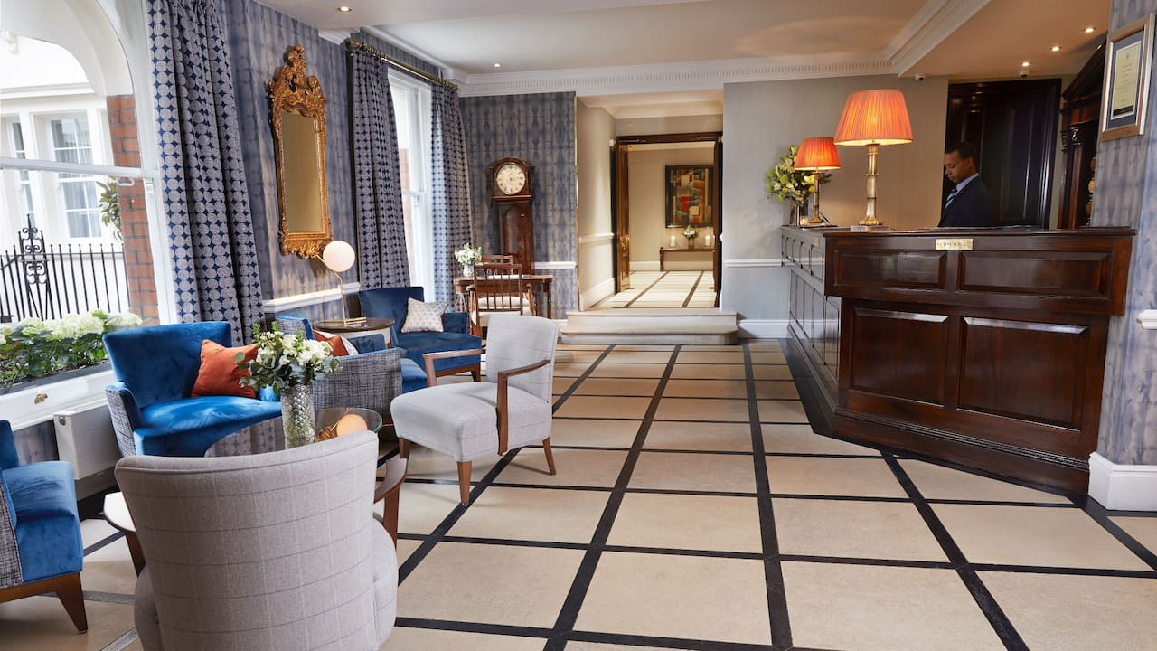 Hotel Lobby