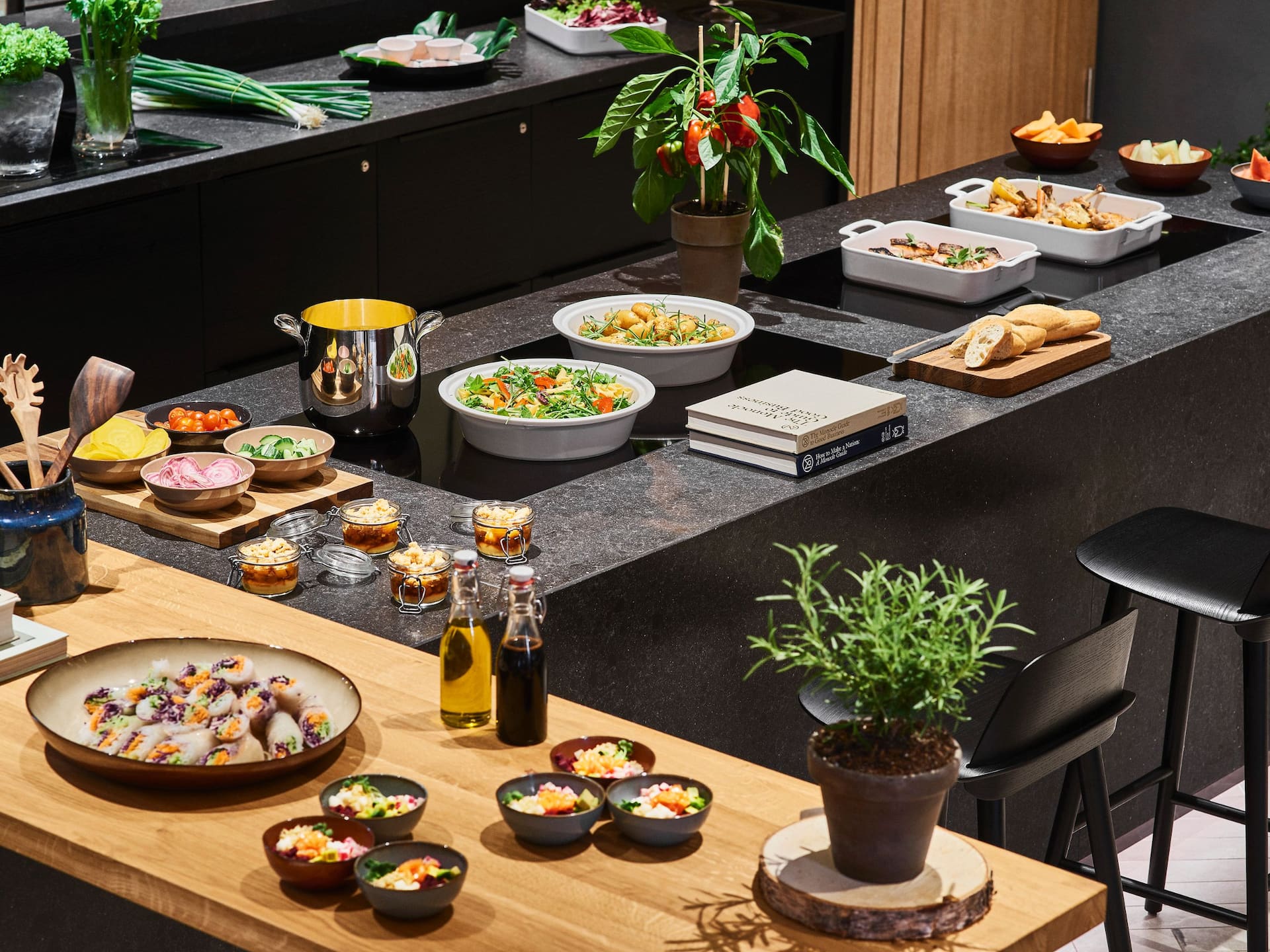 Hyatt Regency Amsterdam Meeting Events Foyer Lunch Break