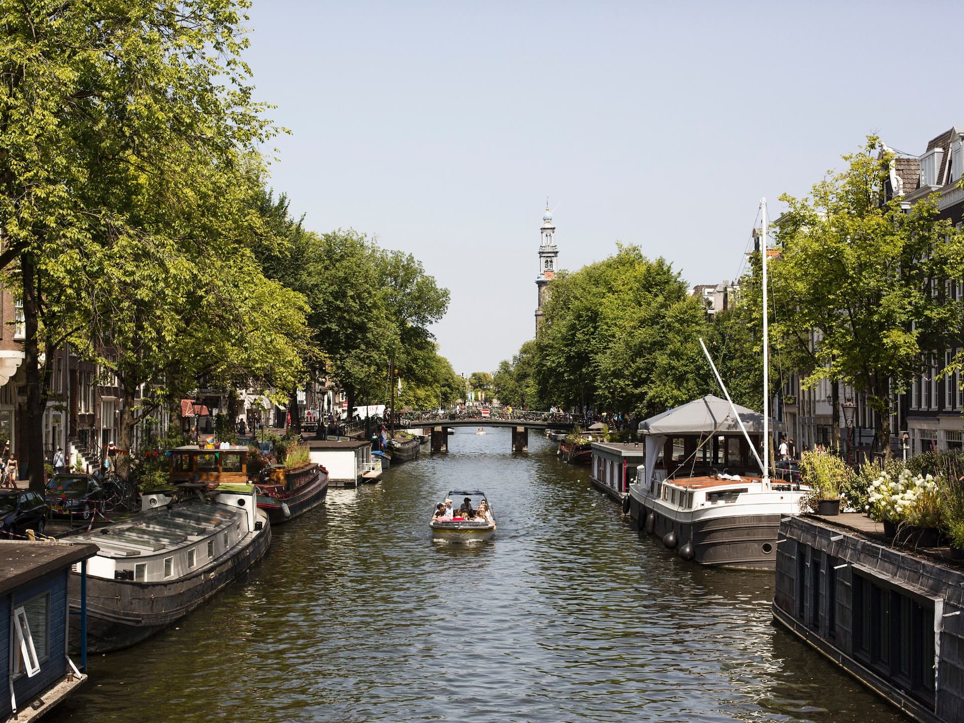 Hyatt Regency Amsterdam City Canal Boat Tower Environment