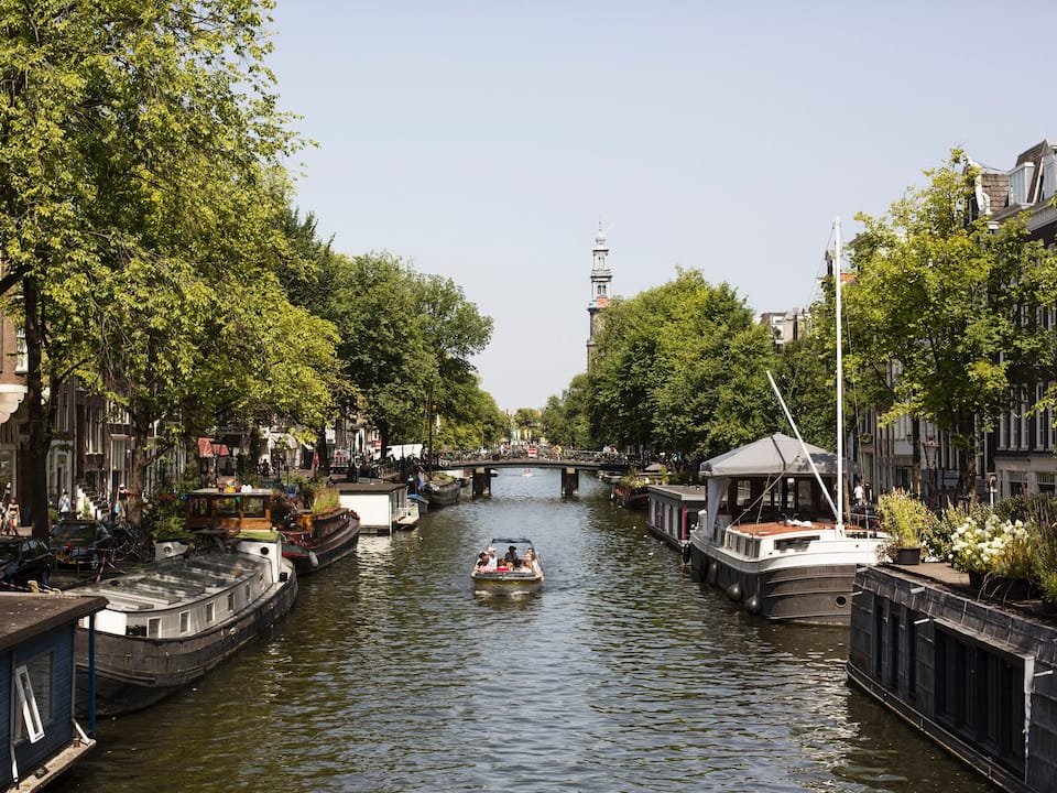 amsra canal