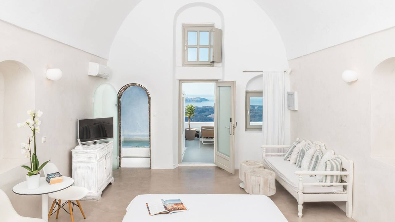 Honeymoon Suite