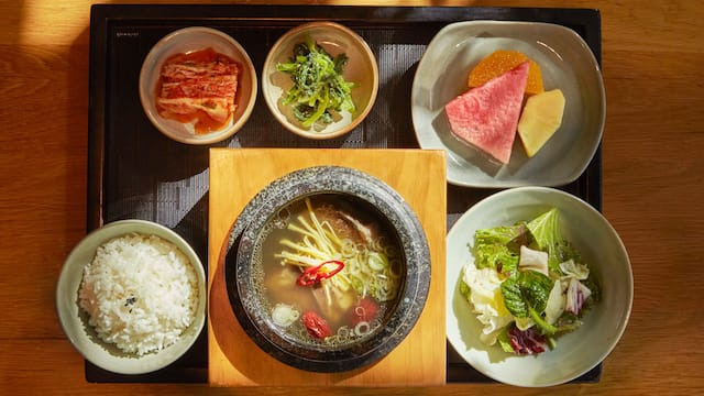 Grand Hyatt Seoul Restaurant 8 Set Menu
