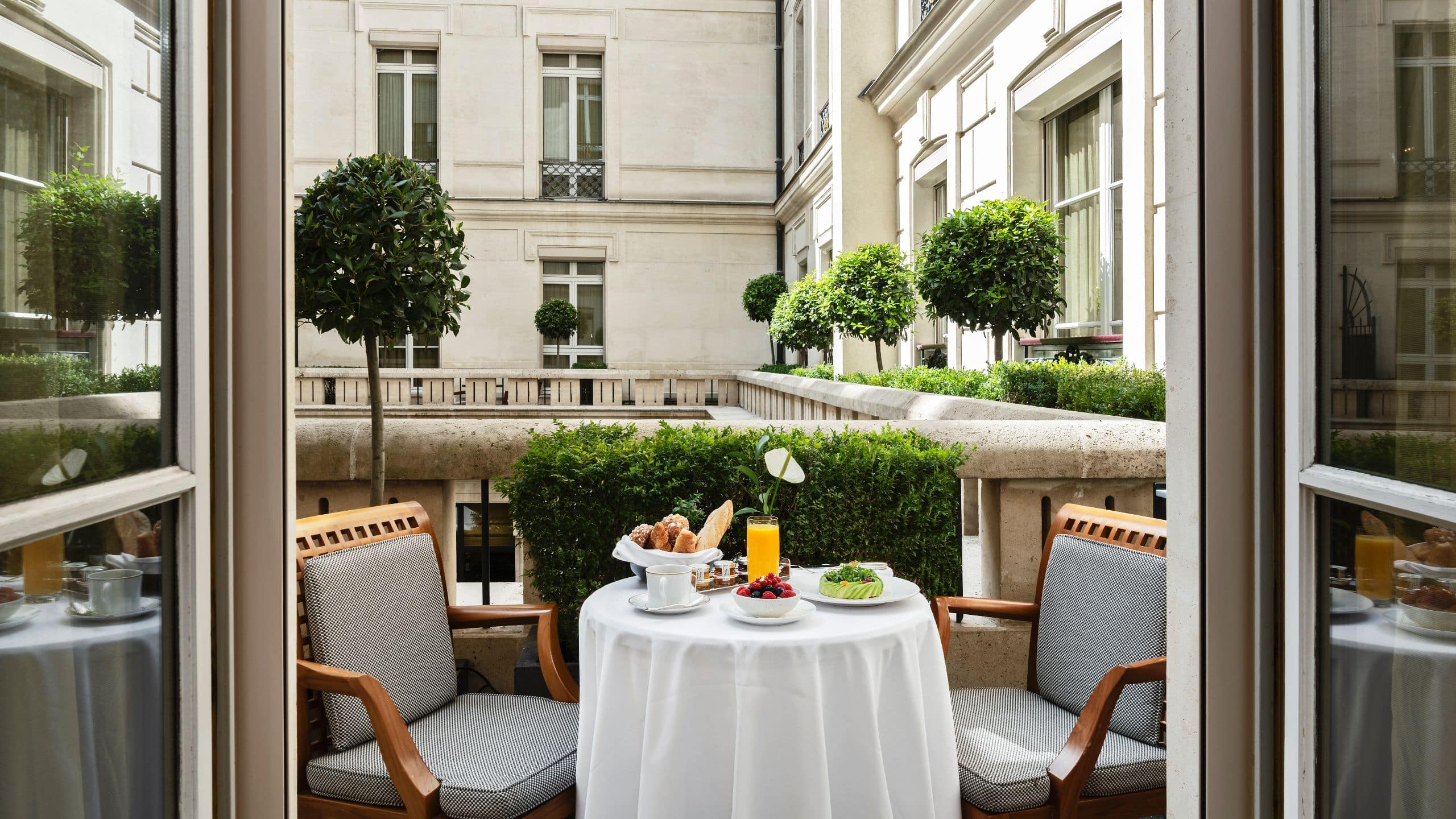 2 of 5 Park Hyatt Paris-Vendôme Balcony Terrace Breakfast