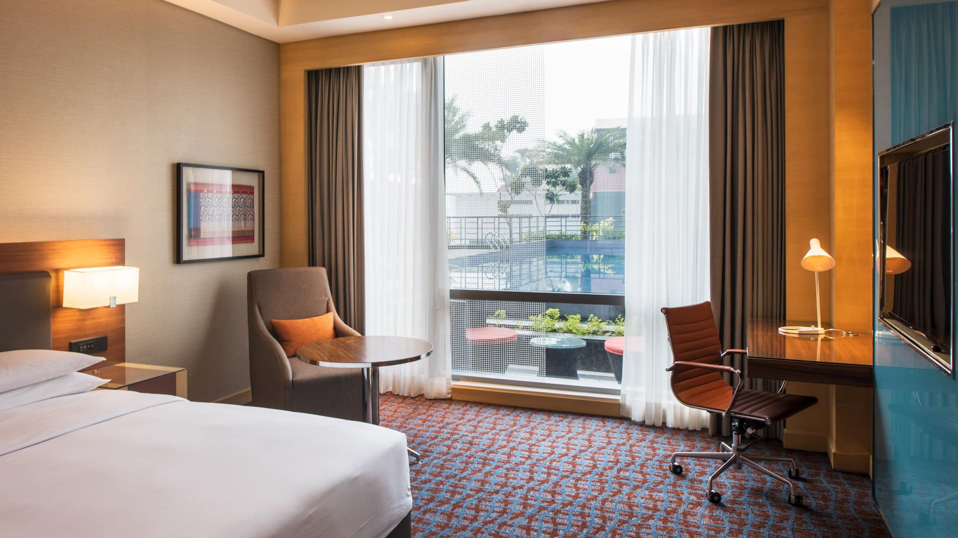 Hyatt Regency Lucknow King Room Pool View