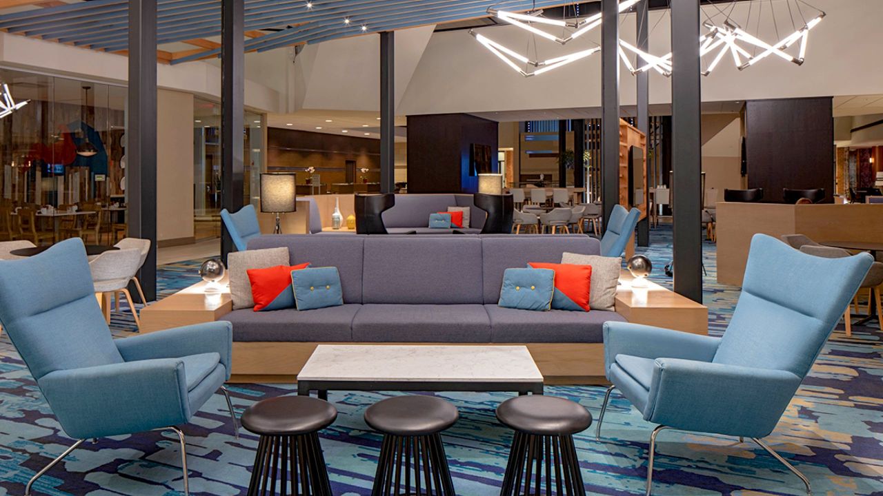 Impressive Downtown Indianapolis Hotel Hyatt Regency Eagles Nest