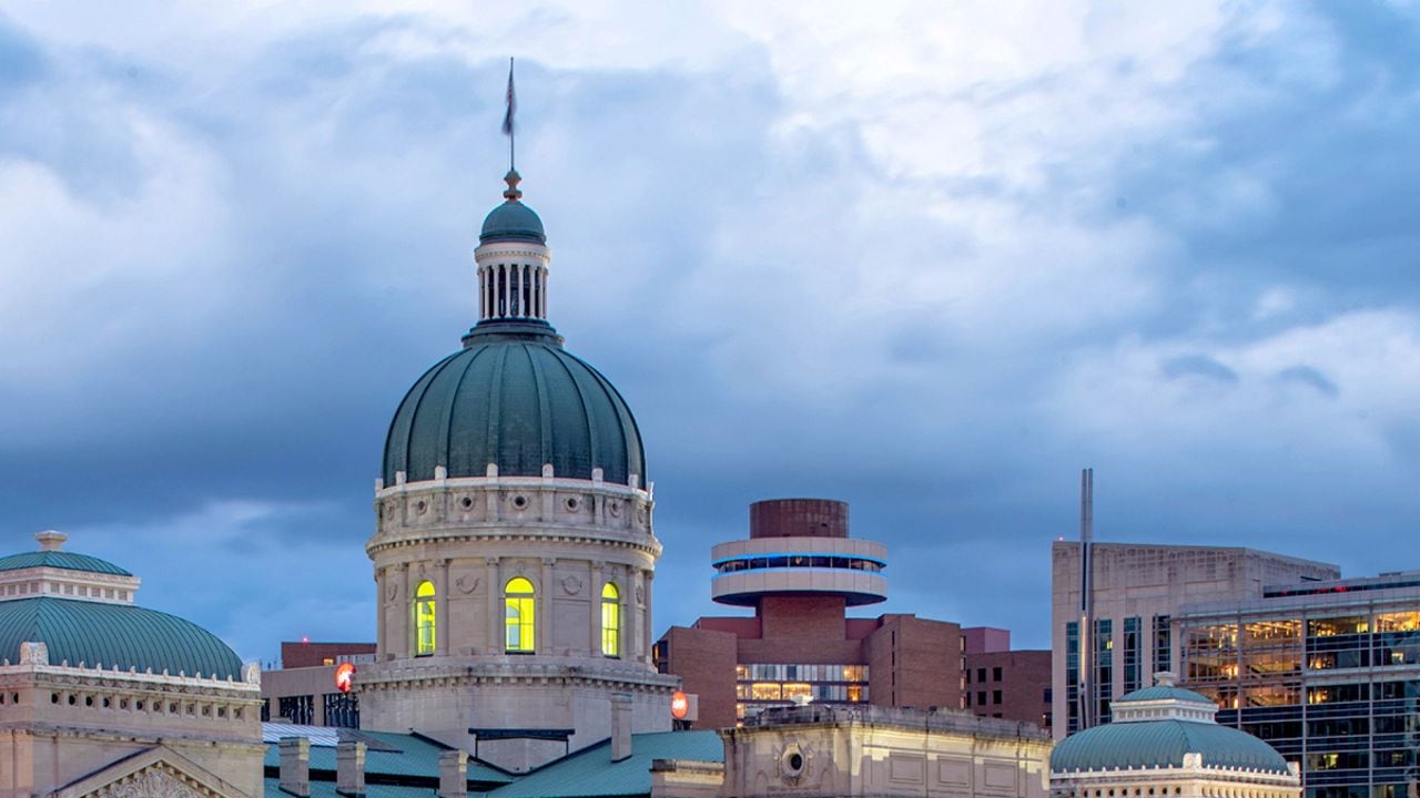 Impressive Downtown Indianapolis Hotel Hyatt Regency Indianapolis