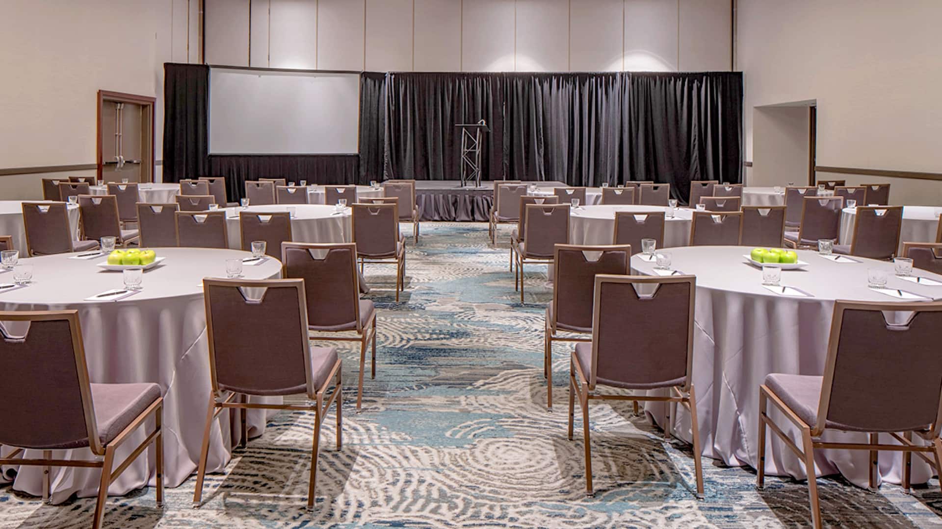 Hyatt Regency Indianapolis Business Rounds