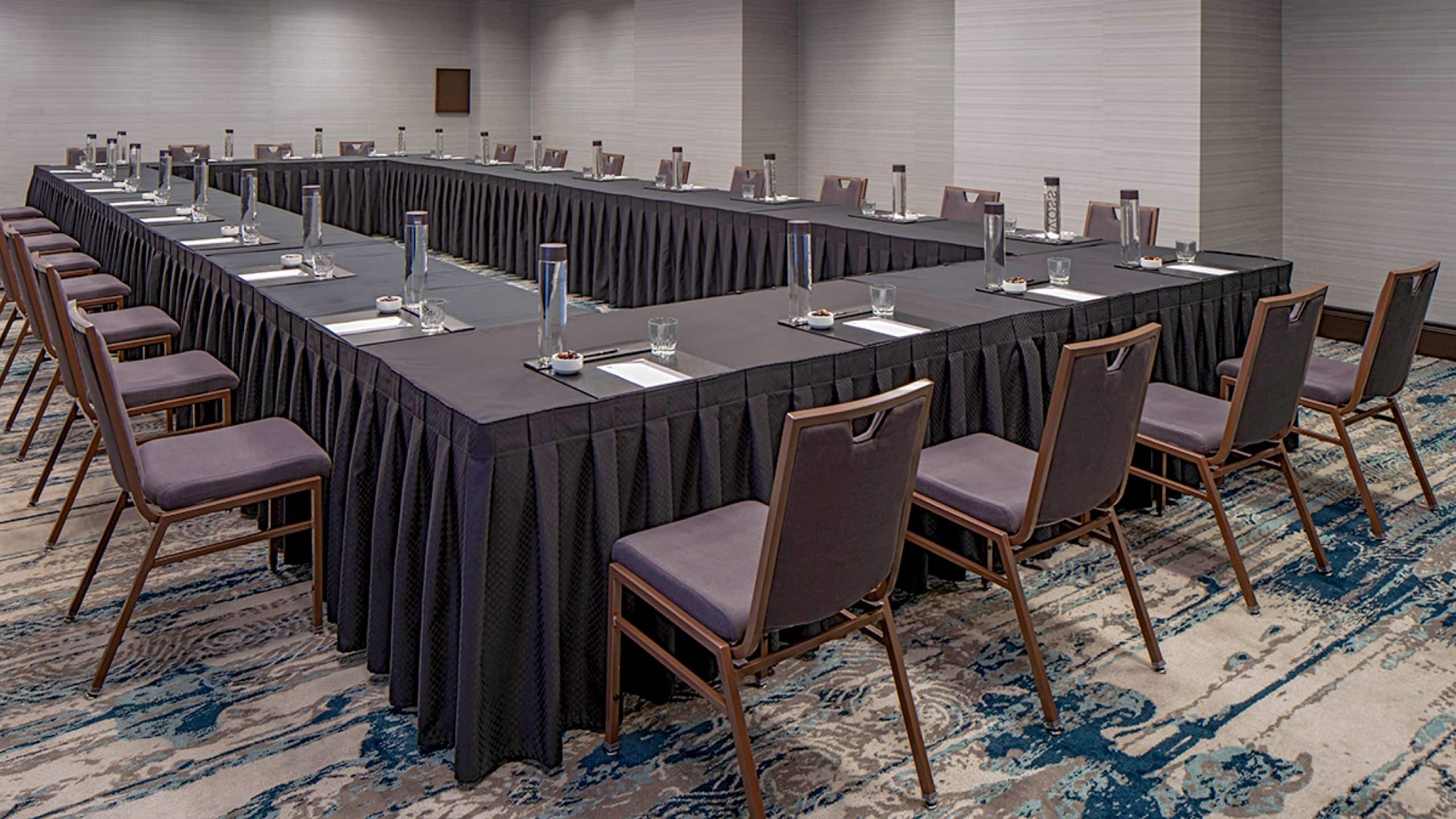 Hyatt Regency Indianapolis Hollow Square Setup