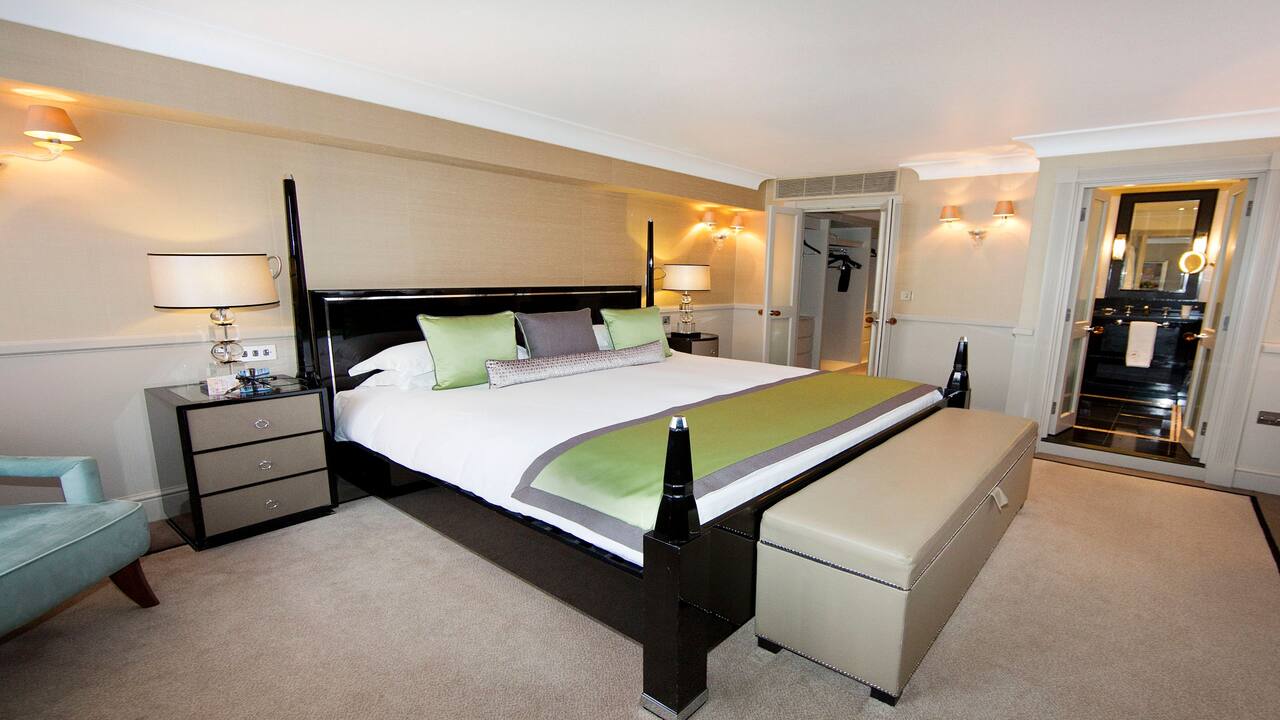Executive Room