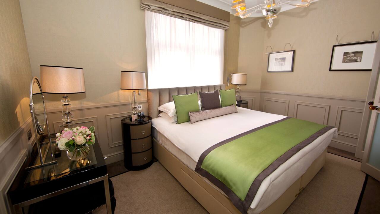 Junior Suite Bedroom