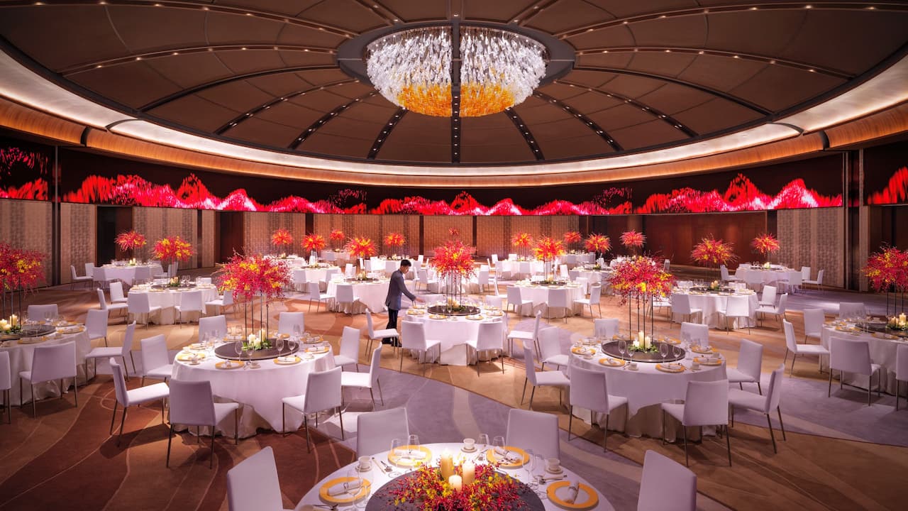 Grand Ballroom Wedding Setup