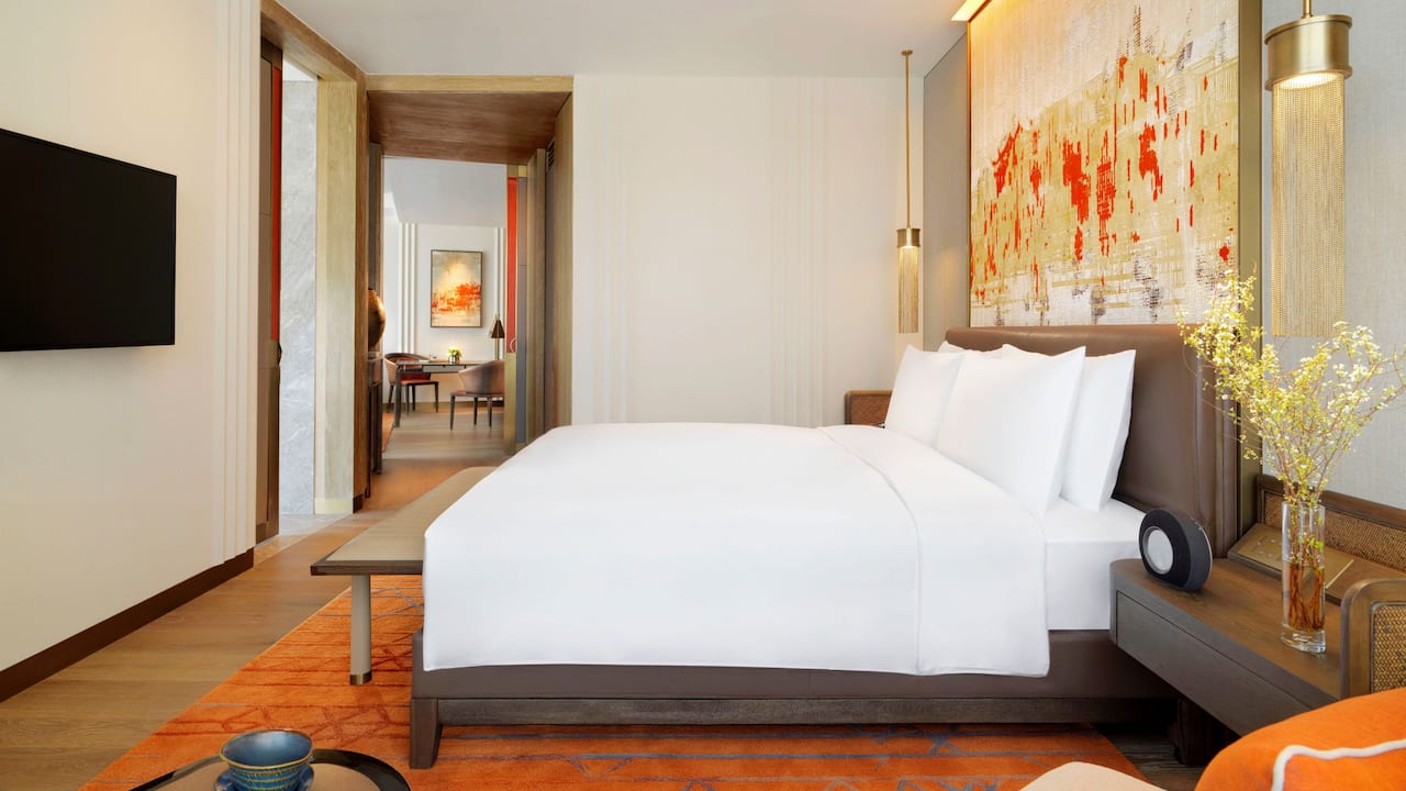 Grand Suite Bedroom