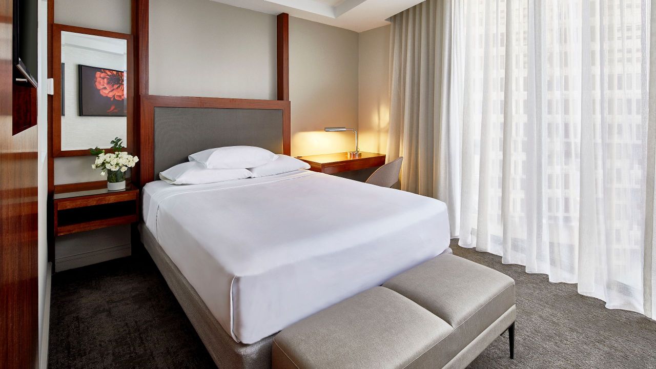 Newly Updated Hotel Rooms In The Heart Of Atlanta Hyatt Regency Radius Queen