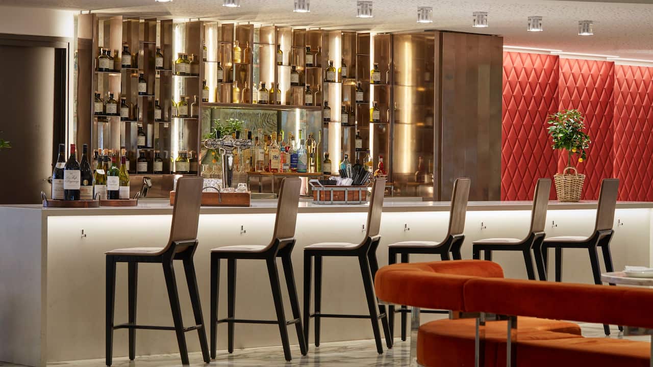 Bar at Mayo Café - Hyatt Regency Paris Etoile Lobby