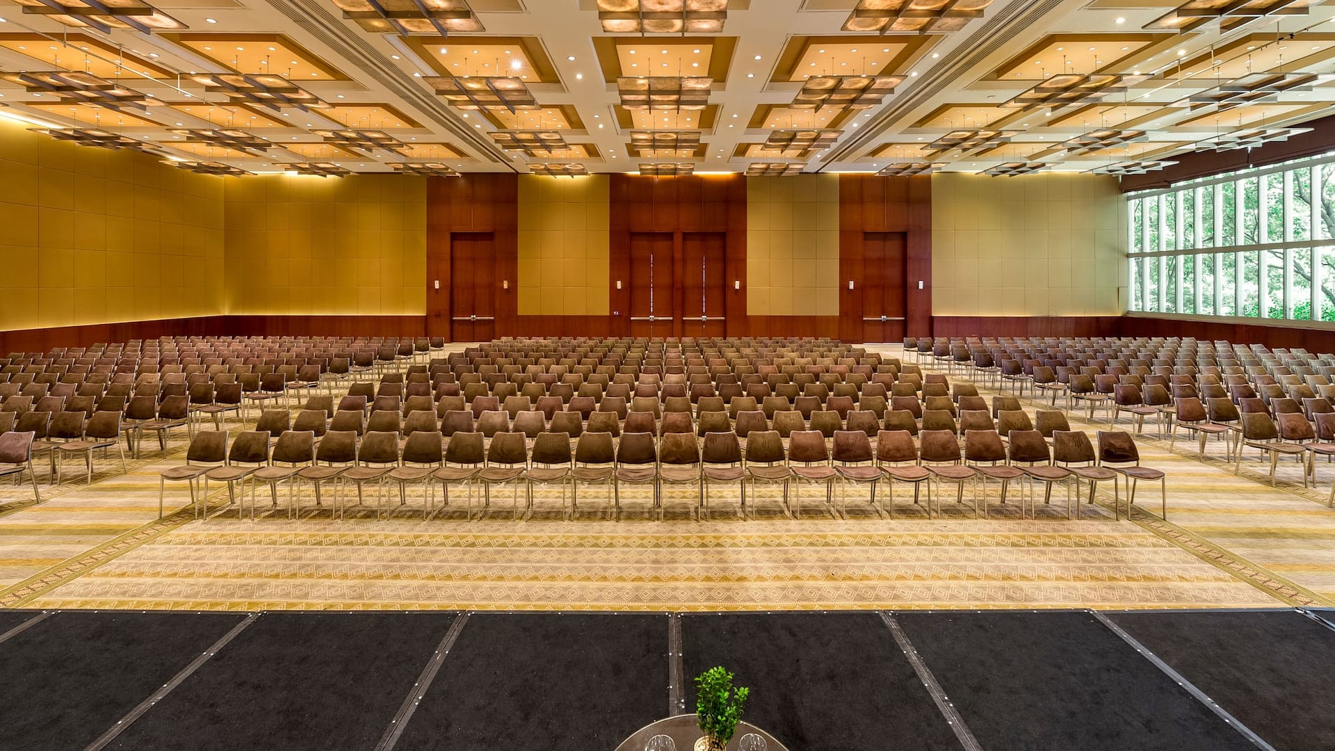 1 de 5 Event Room U Shape Setup