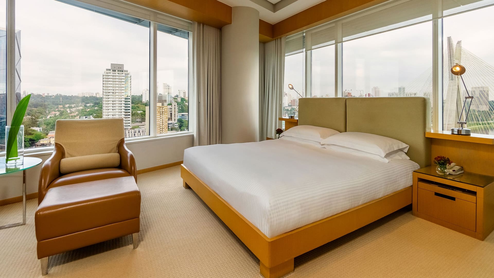 Suite Bedroom